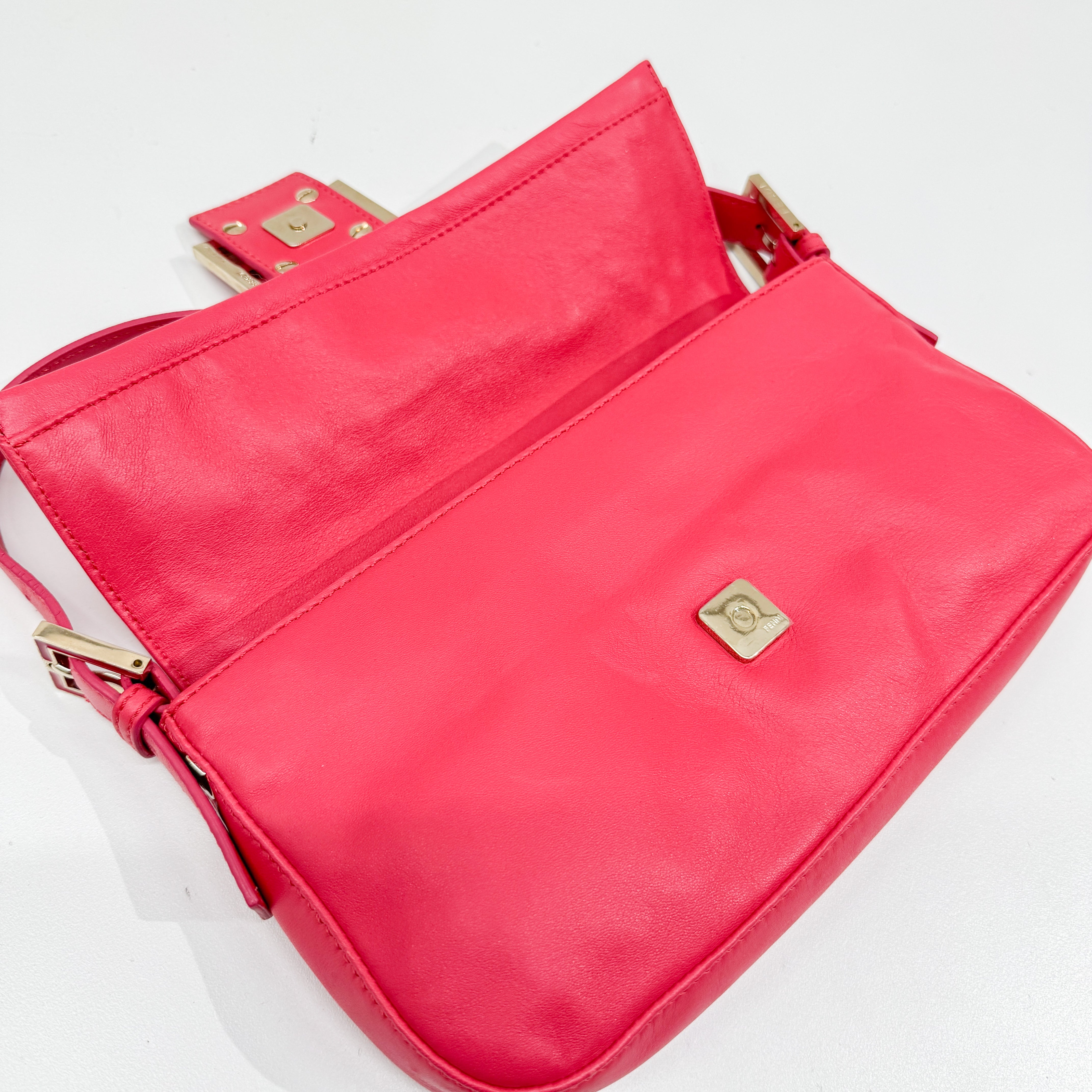 Baguette Pink Leather Shoulder Bag