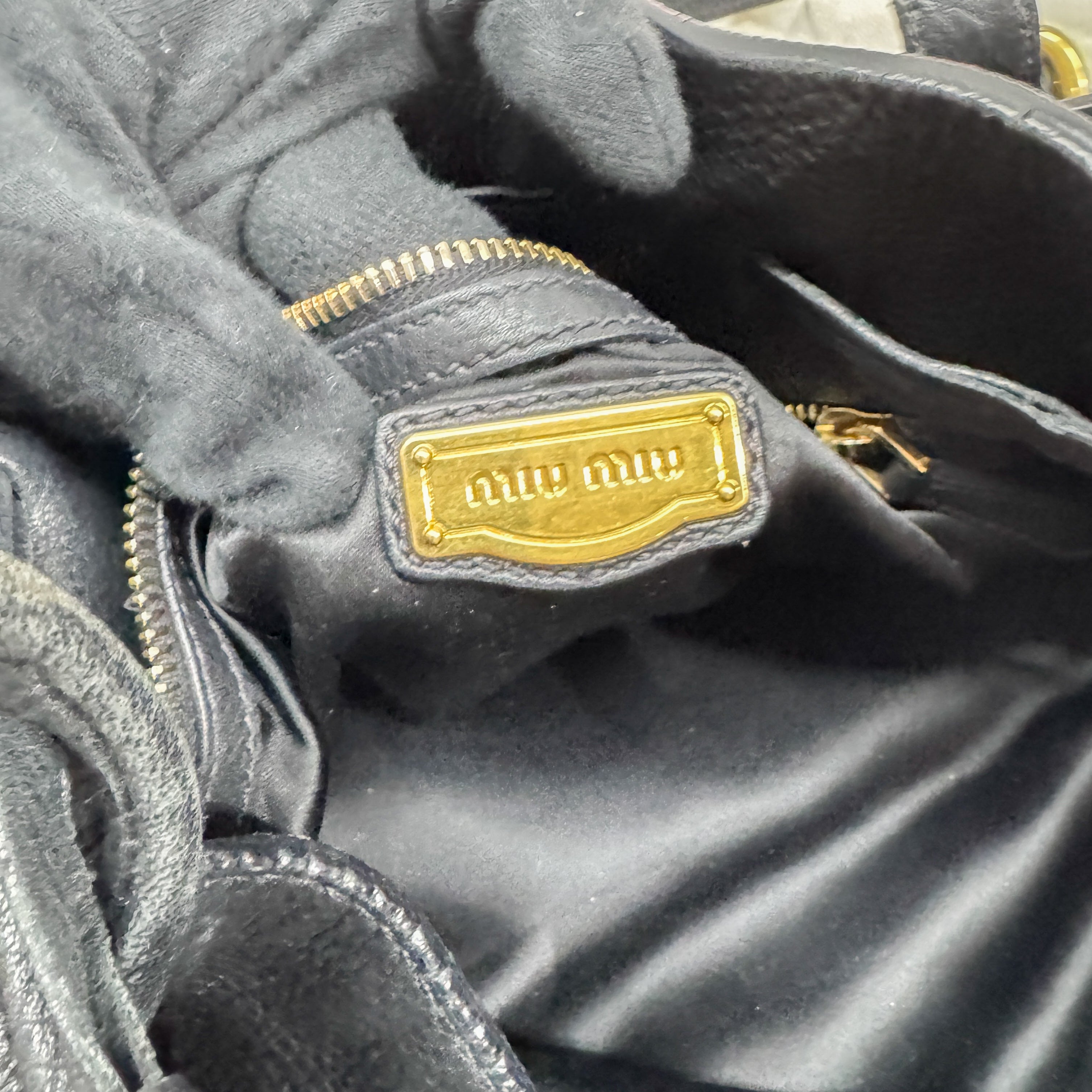 Vitello Lux Bow Bag Black Calfskin Leather Shoulder Bag