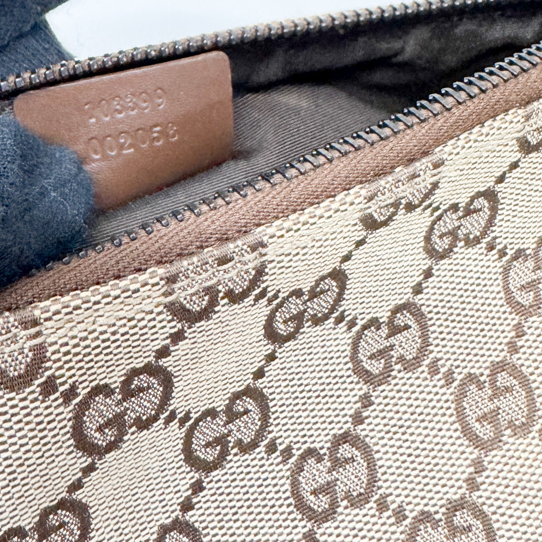 GG Brown Canvas Shoulder Bag