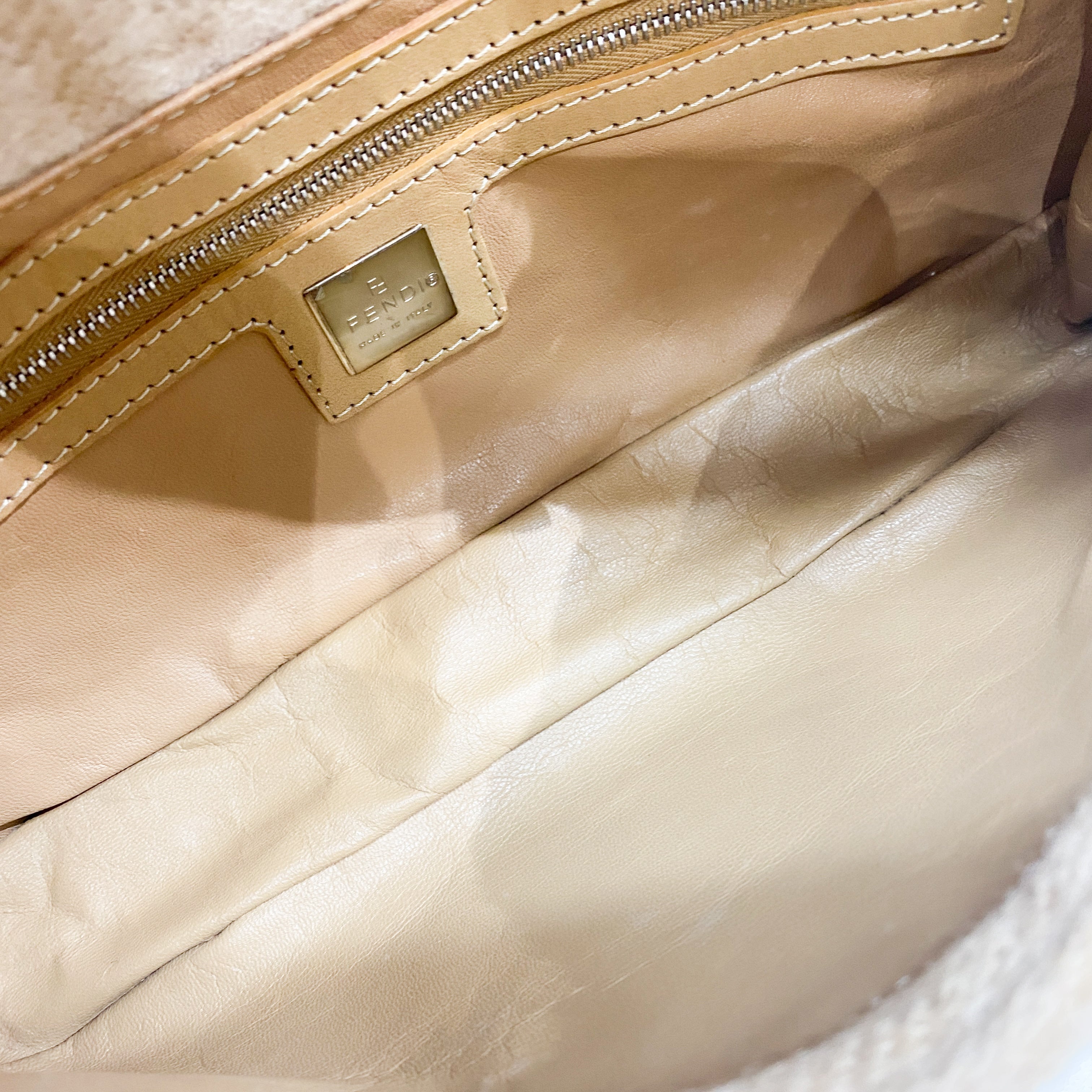 Zucca Baguette Beige Wool Shoulder Bag