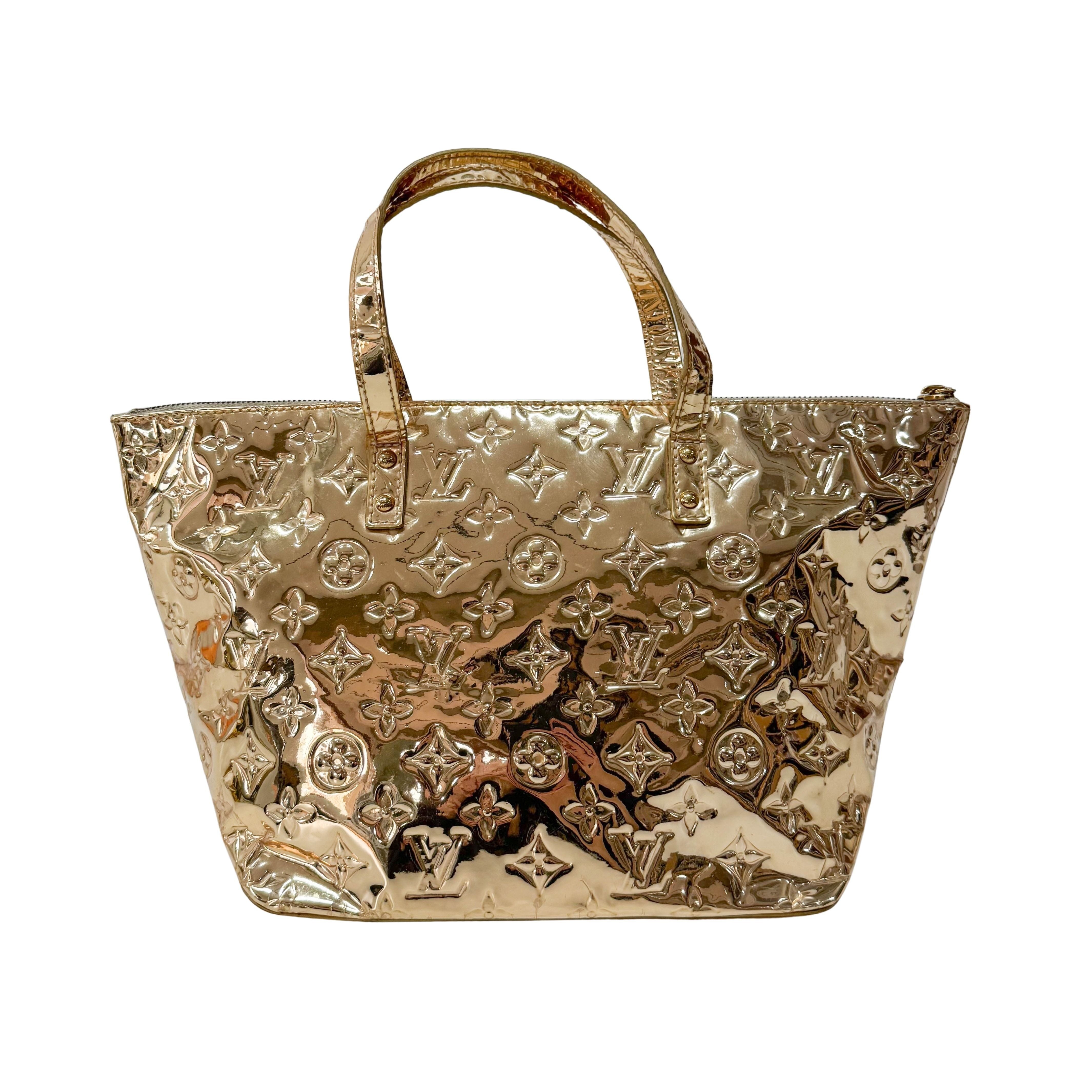 Bllevue Mirror World Gold Coated Canvas