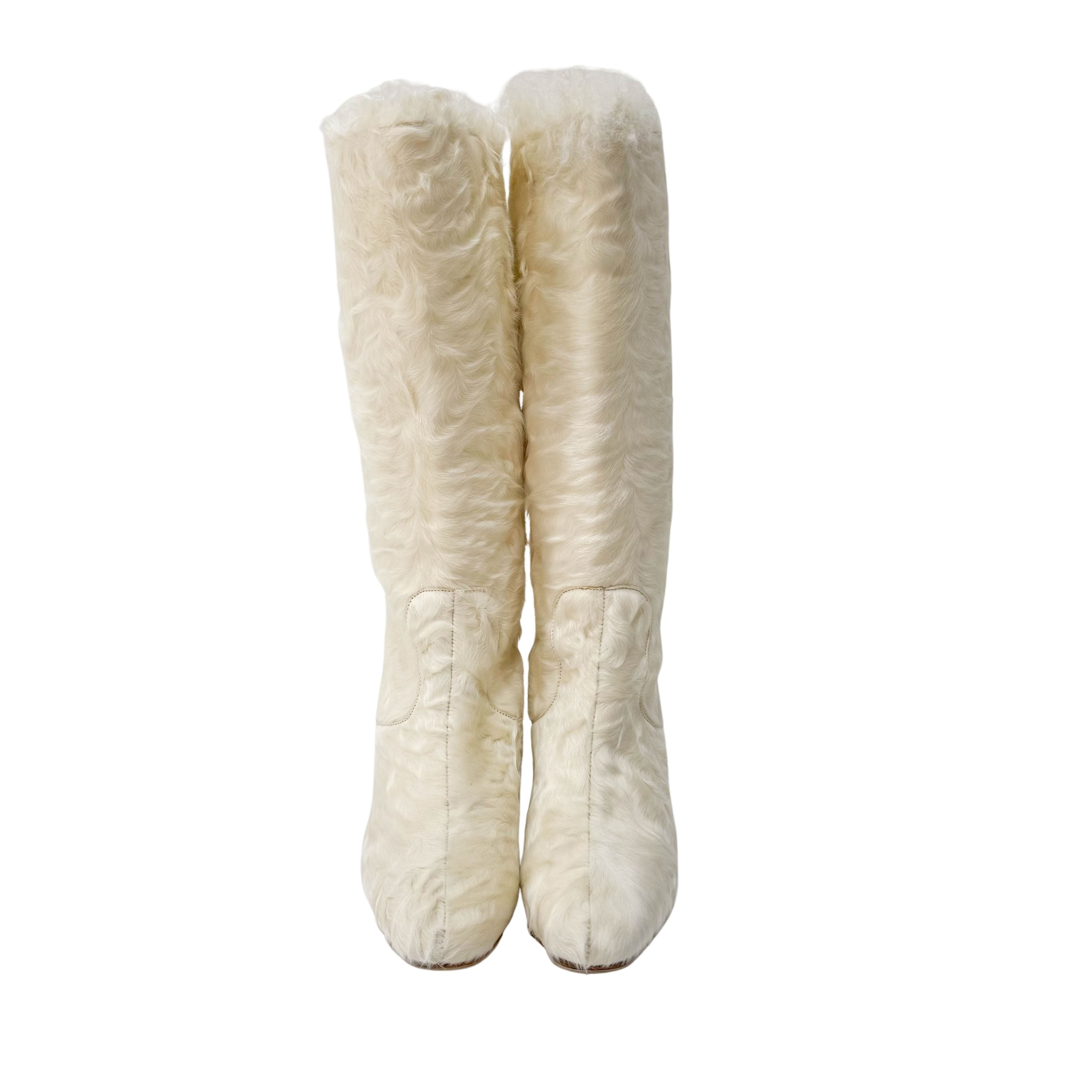 Size 39 White Fur Long Boots