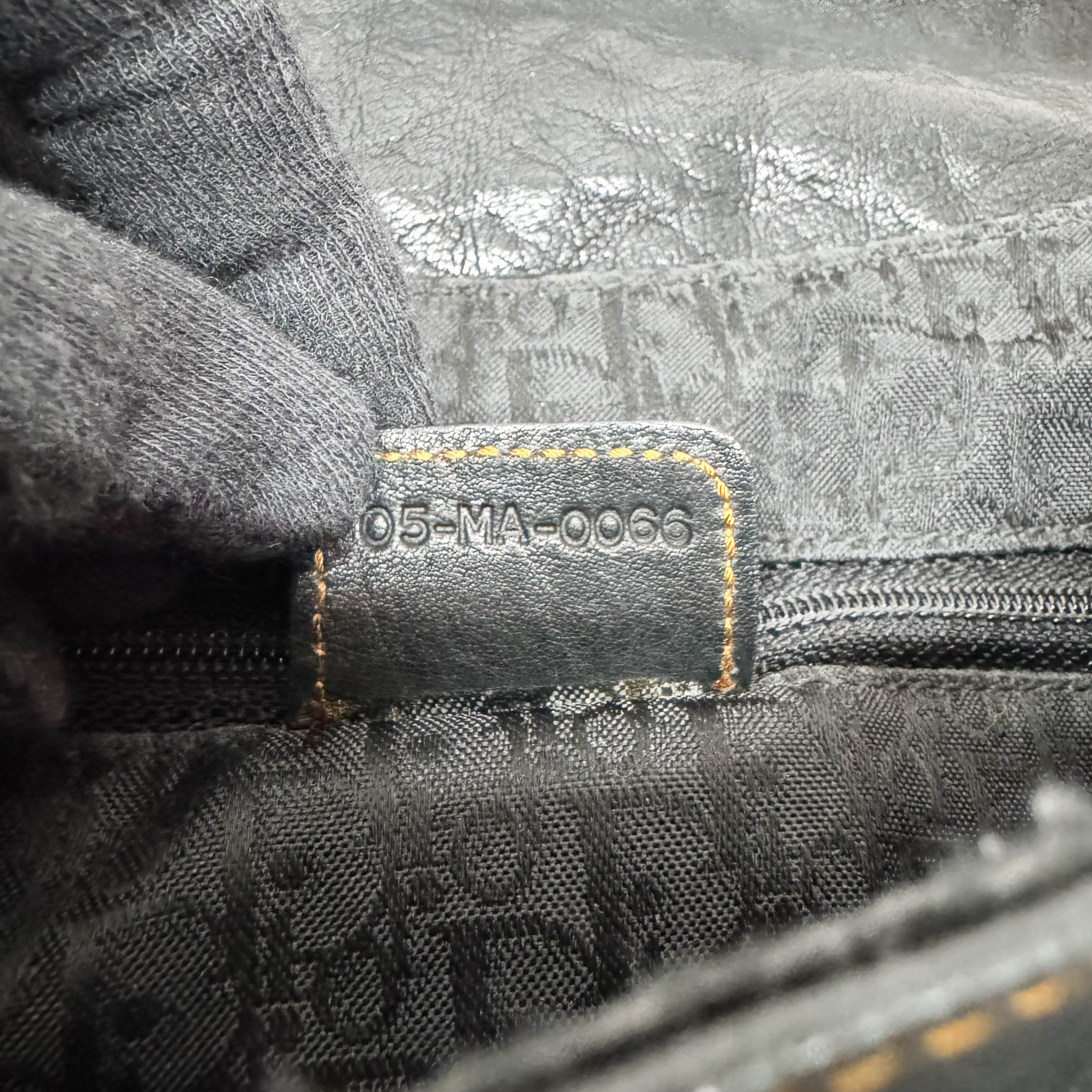 Gaucho Black Leather Shoulder Bag