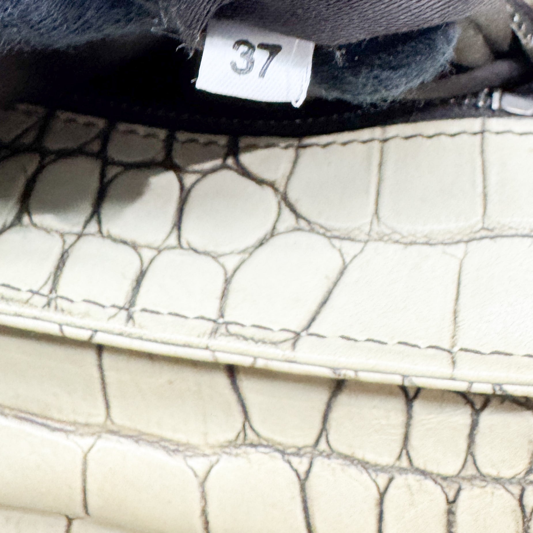 Vintage Beige Croc Embossed Leather Shoulder Bag