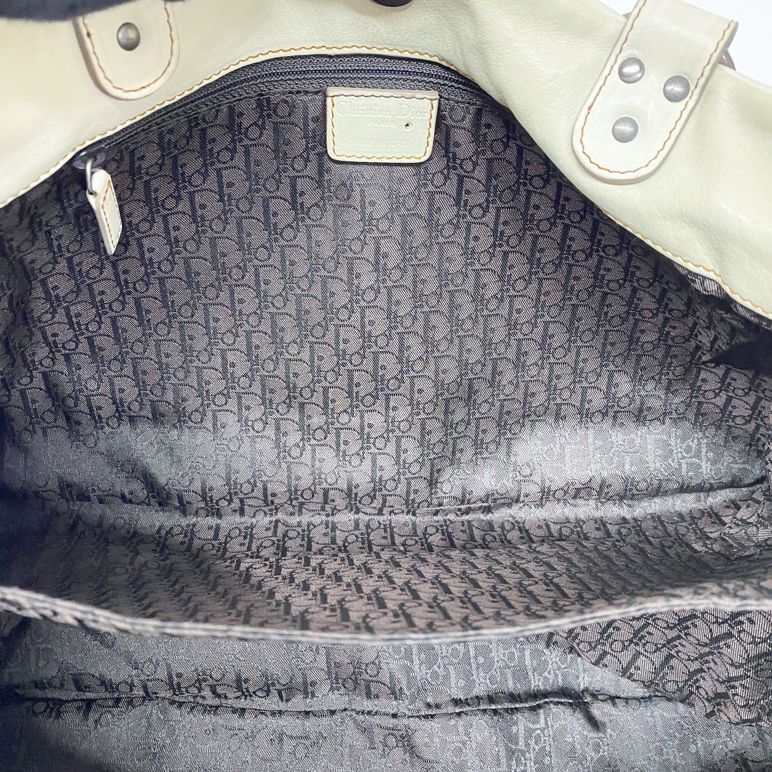 Gaucho Beige Leather Shoulder Bag