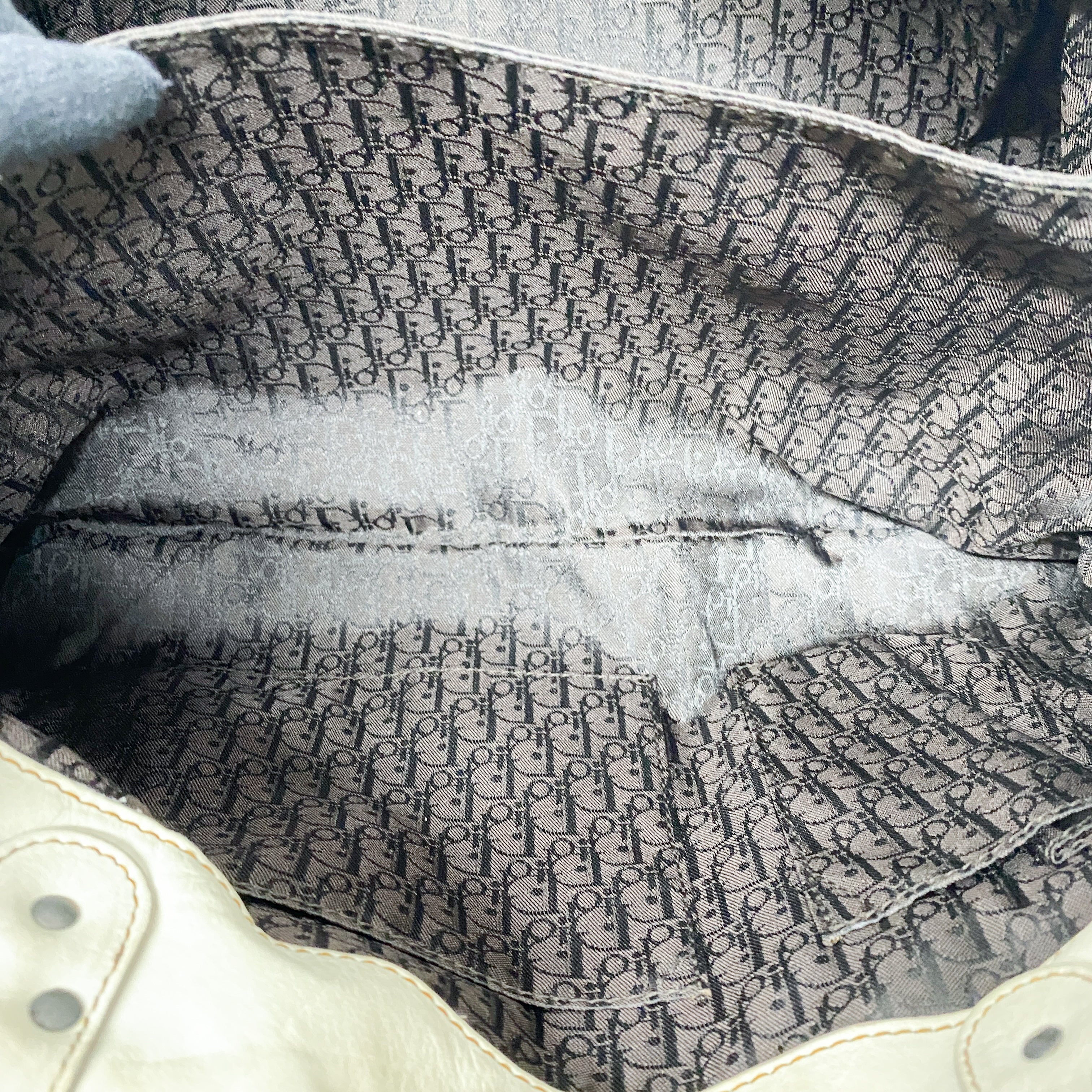 Gaucho Beige Leather Shoulder Bag