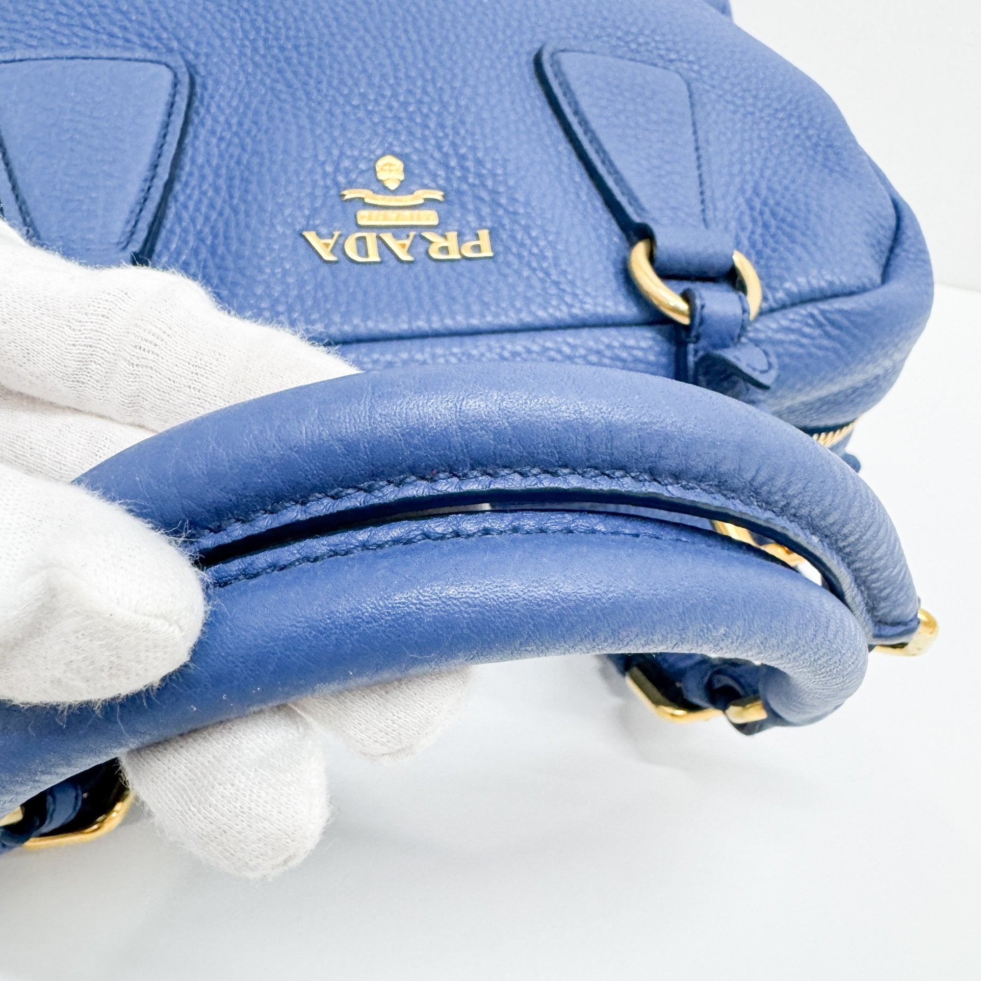 Vatero Dino Tote Bag Handbag Blue Gold Hardware Leather