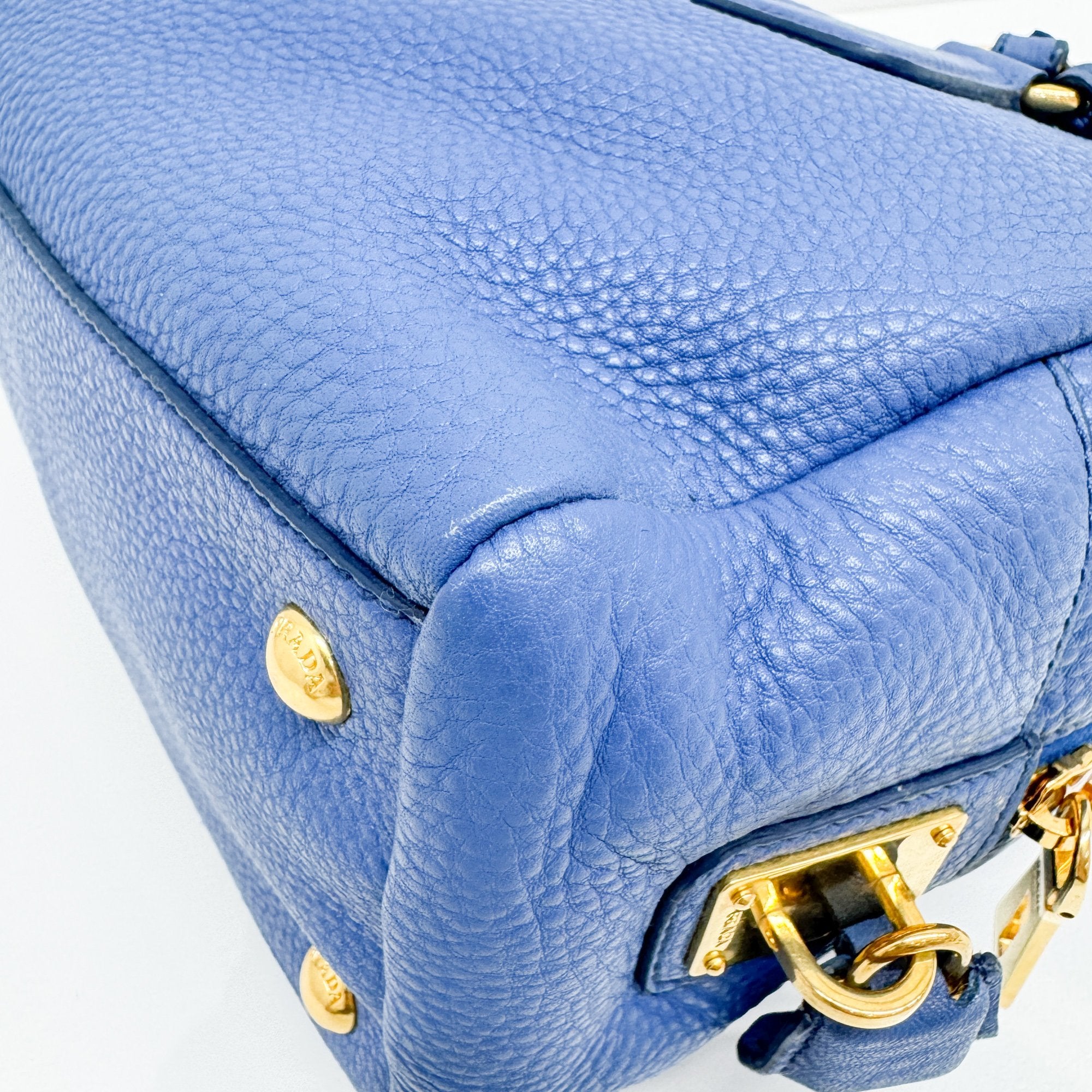 Vatero Dino Tote Bag Handbag Blue Gold Hardware Leather