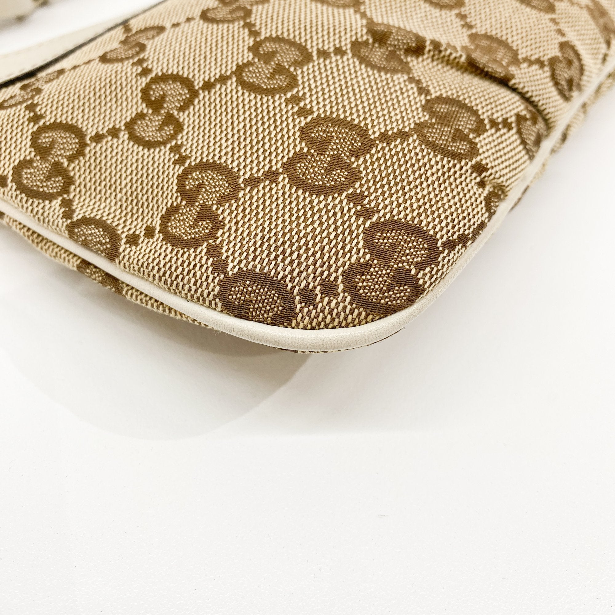 GG Brown Canvas Pochette Shoulder Bag