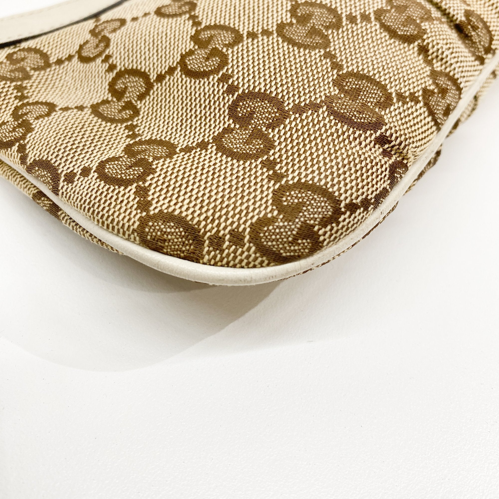 GG Brown Canvas Pochette Shoulder Bag