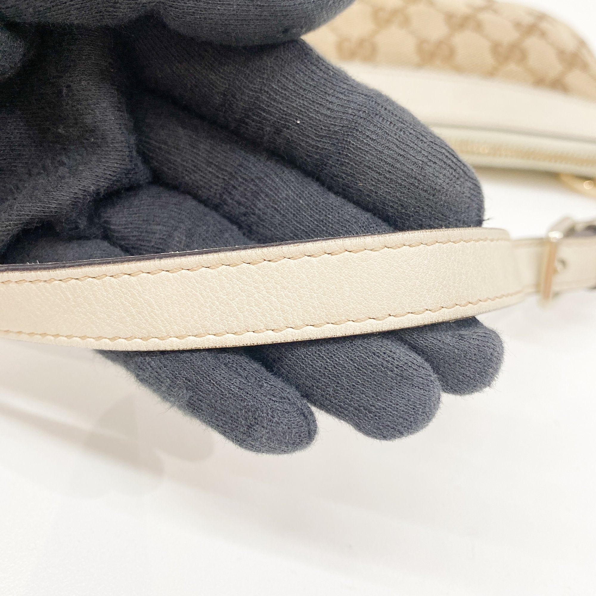 GG Brown Canvas Pochette Shoulder Bag