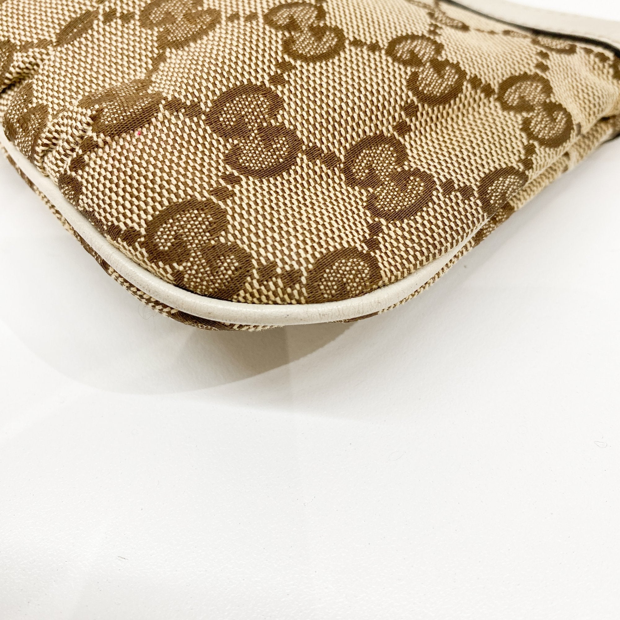 GG Brown Canvas Pochette Shoulder Bag