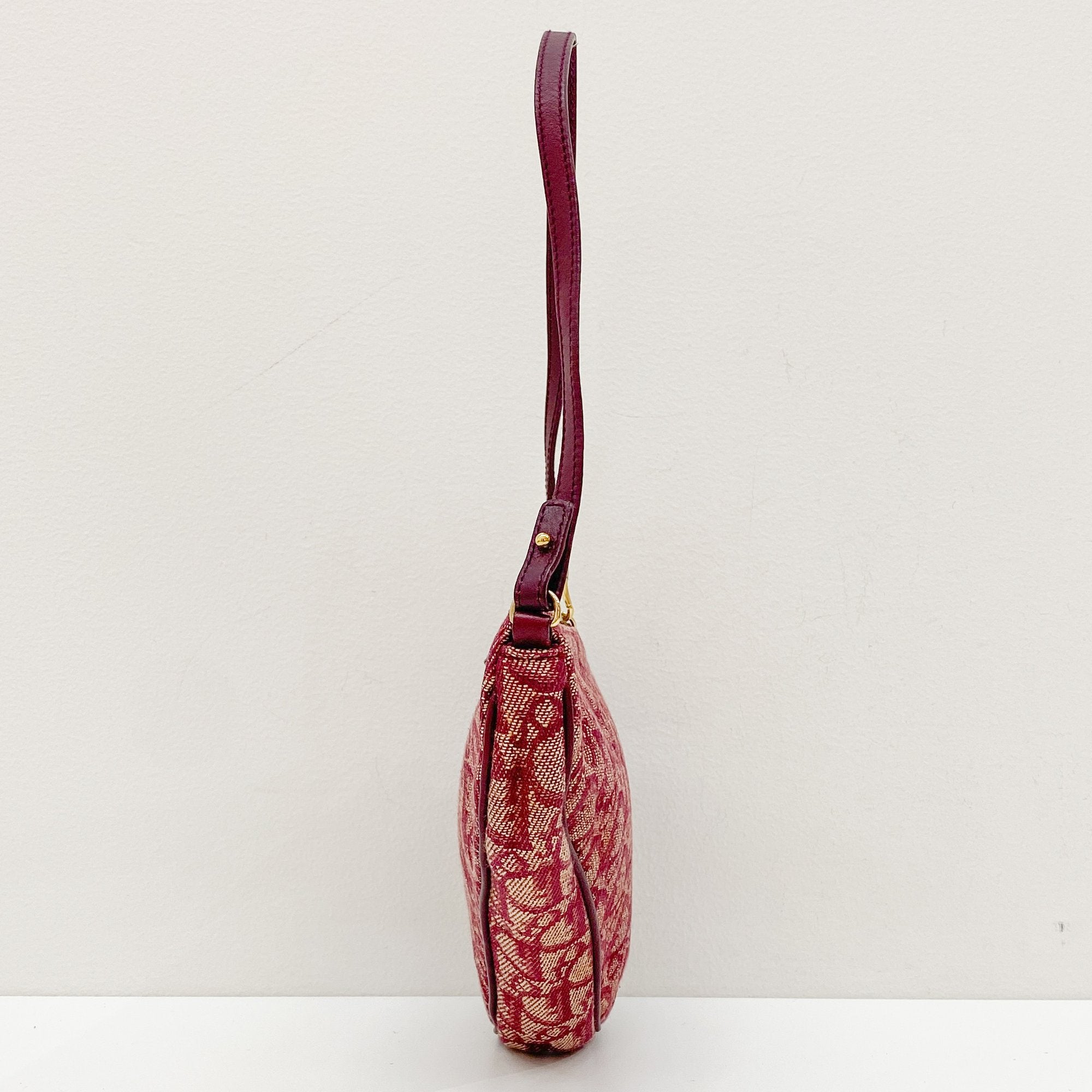 Saddle Red Trotter Canvas Shoulder Bag