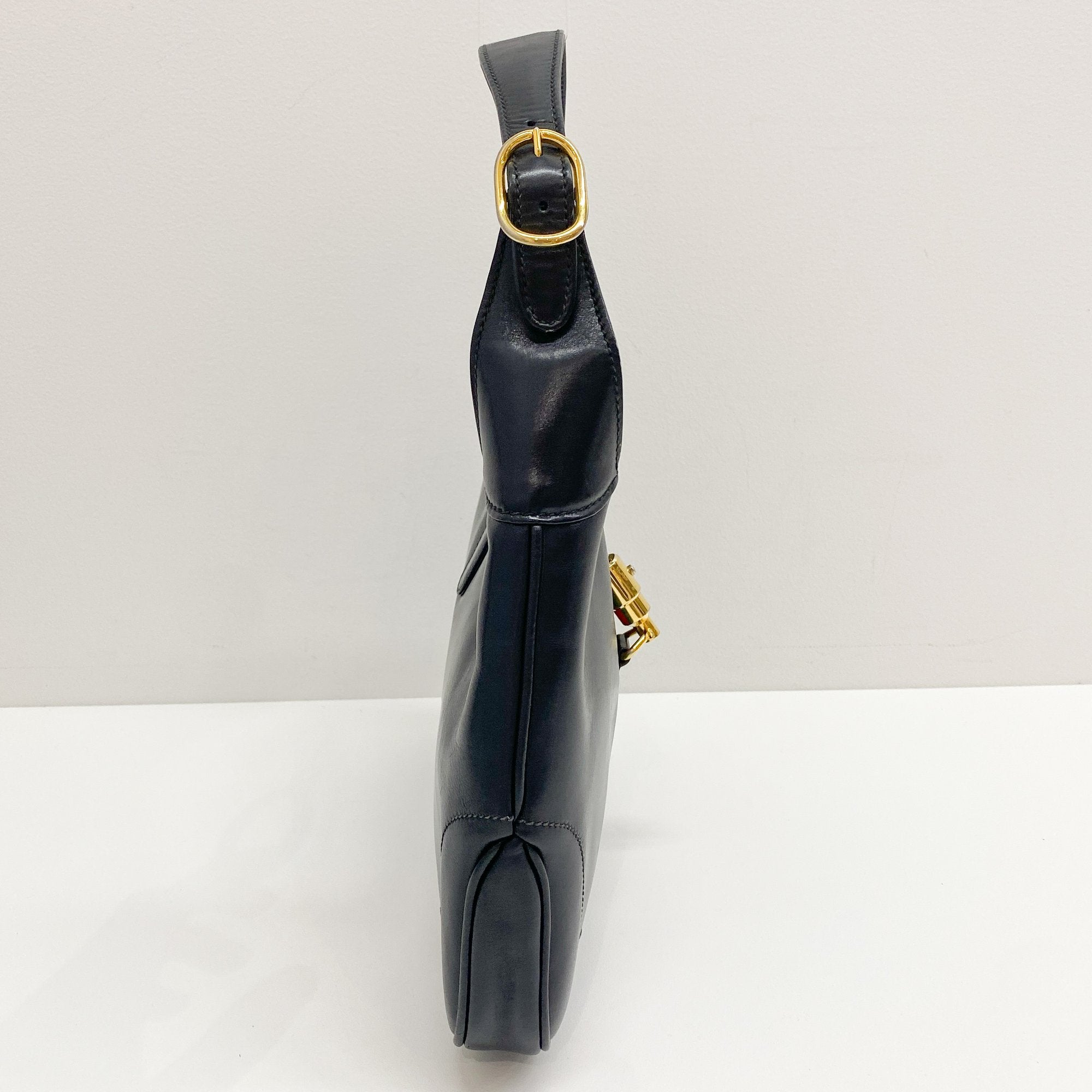 Sherry Line Black Leather Shoulder Bag