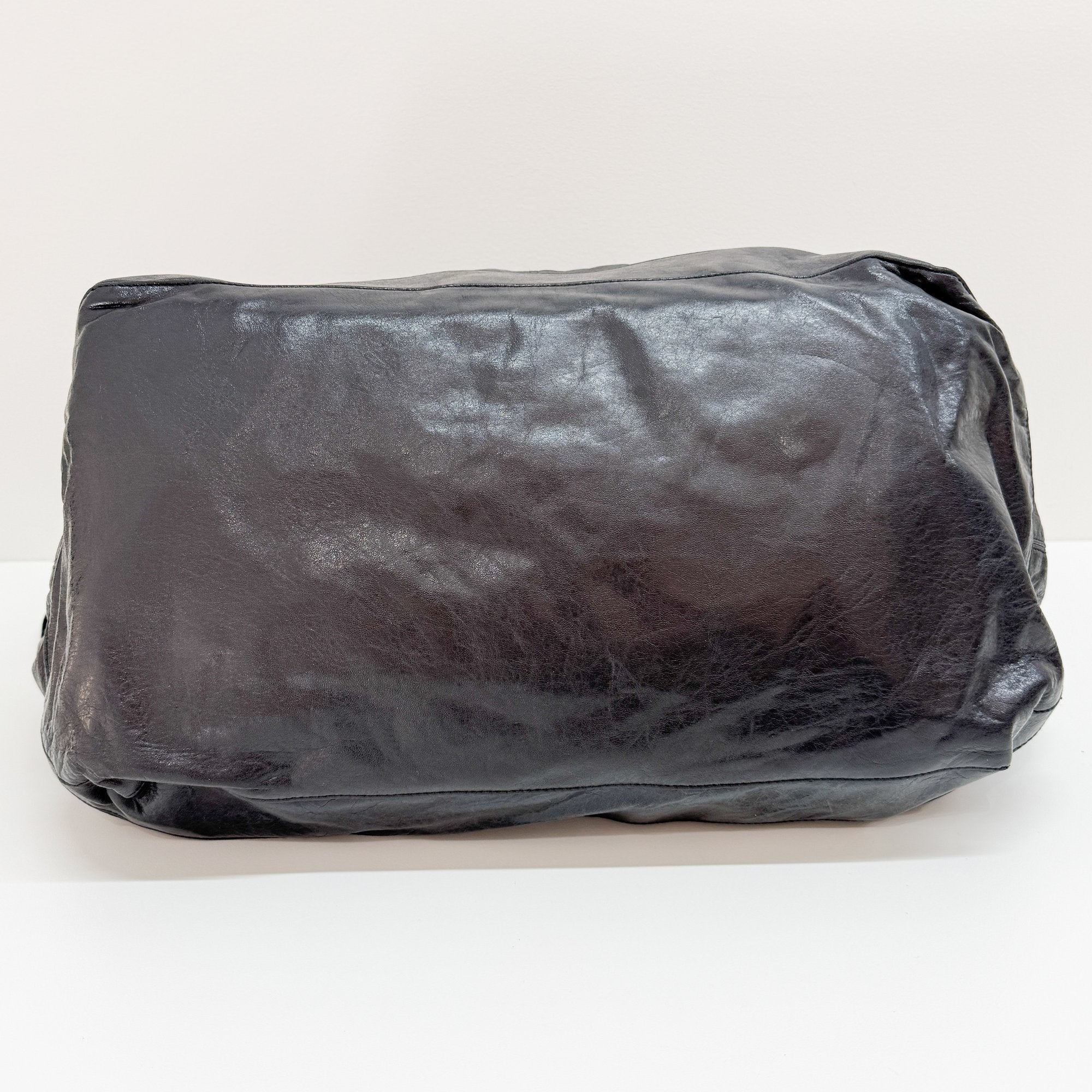 Large The City Black Calfskin Leather Shoulder Bag