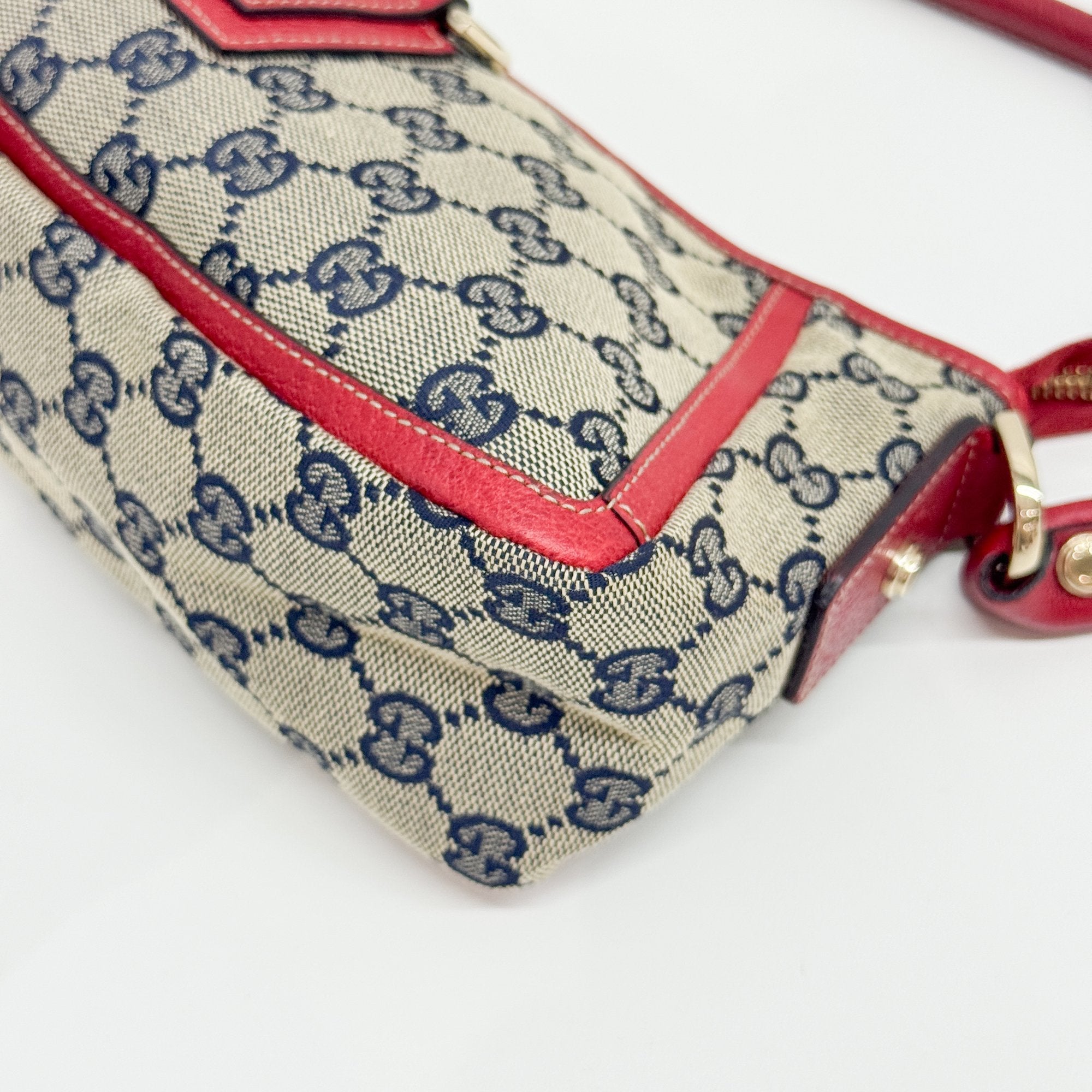 Abbey Brown GG Canvas Shoulder Bag