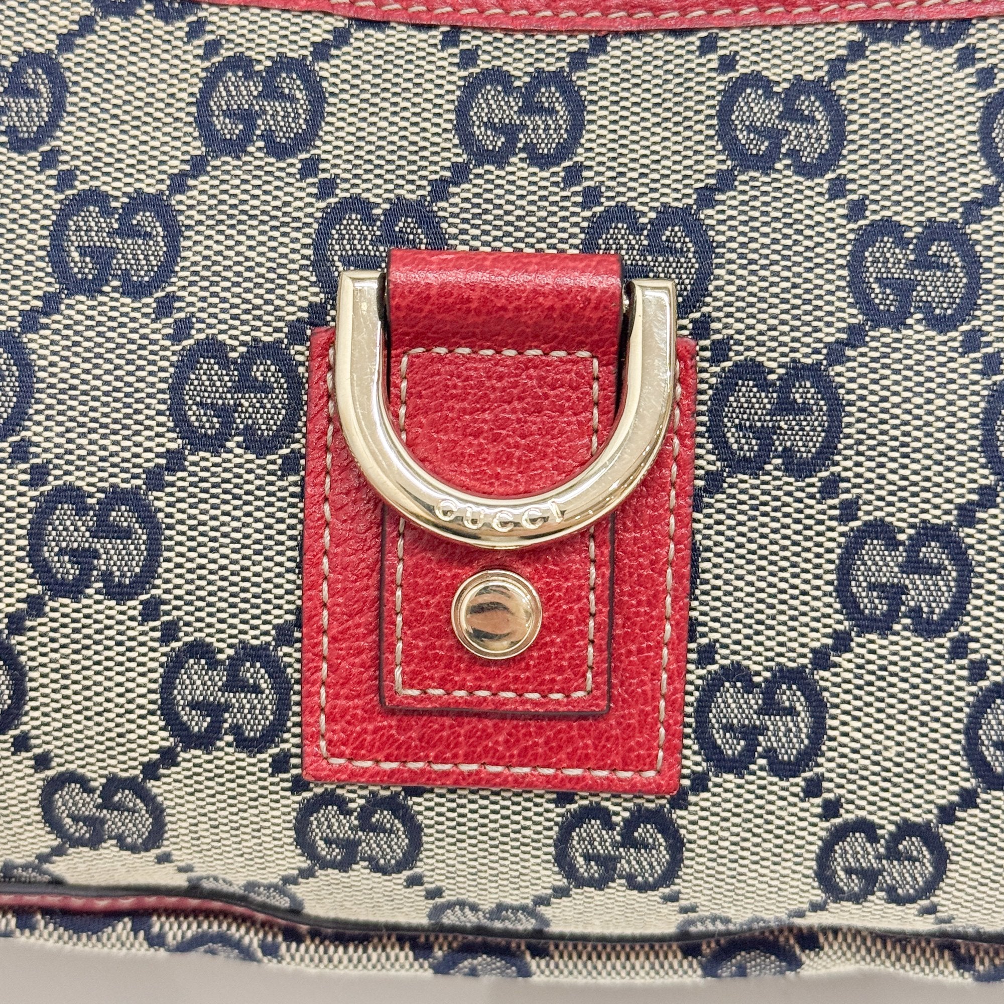 Abbey Brown GG Canvas Shoulder Bag