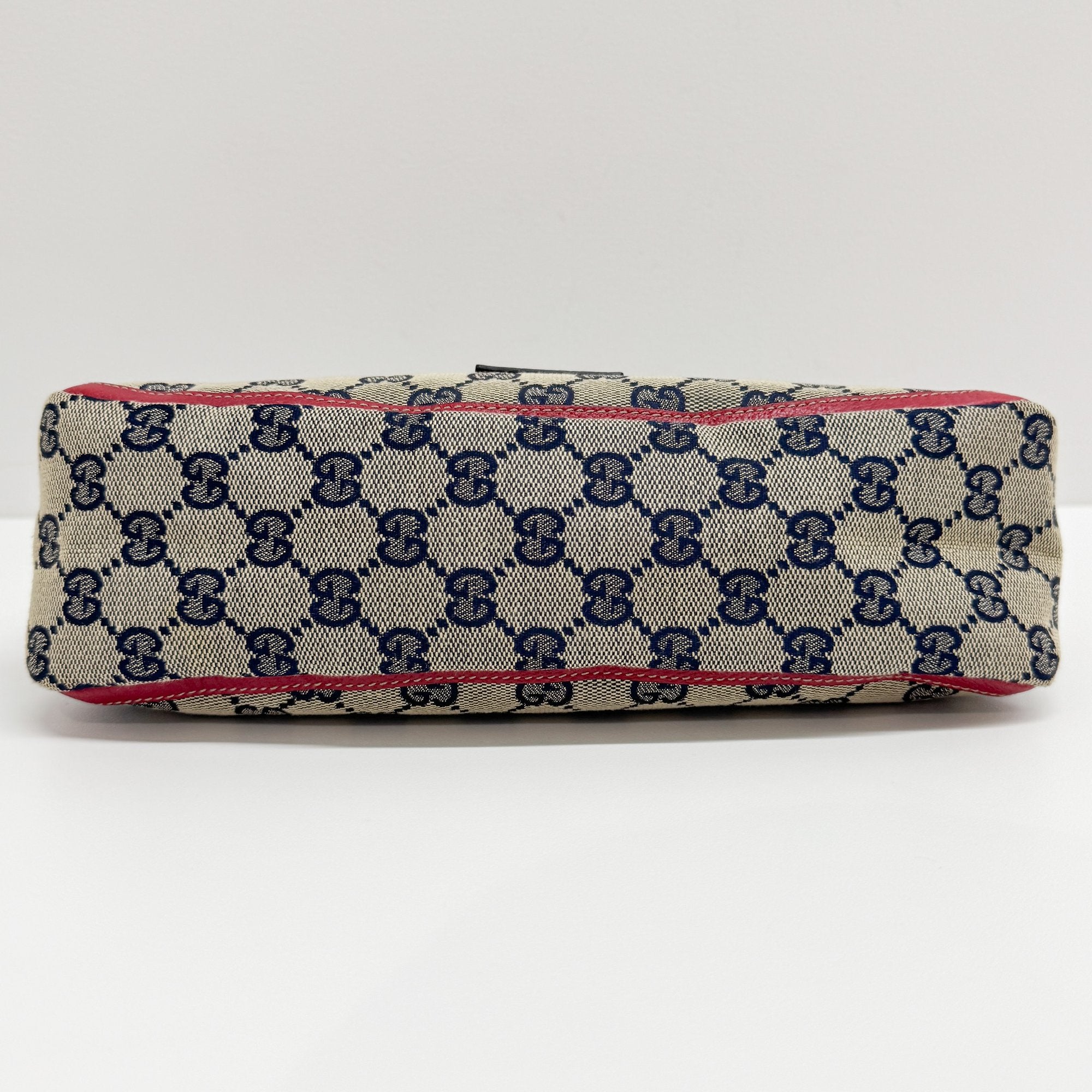 Abbey Brown GG Canvas Shoulder Bag