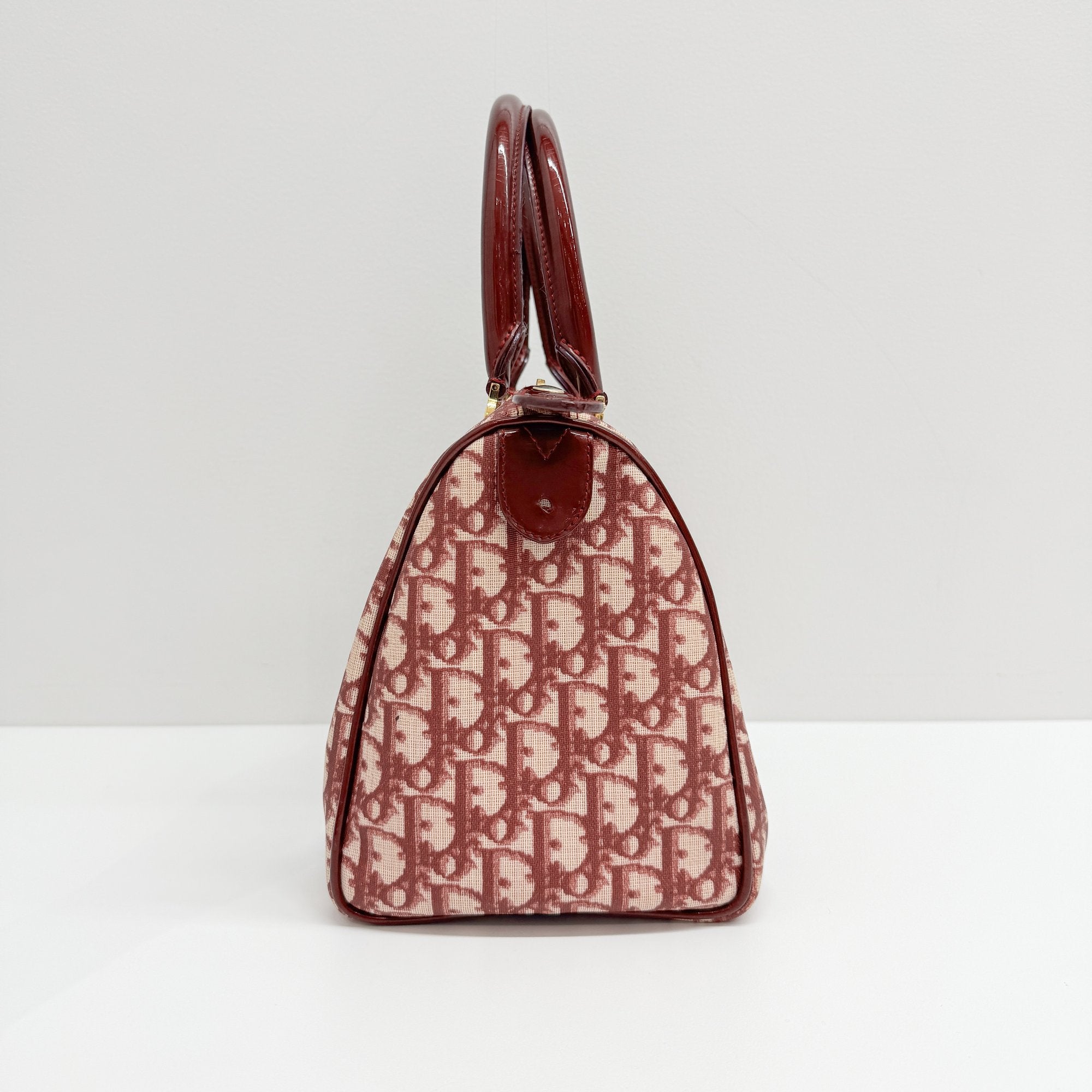 Bowling Red Trotter Hand Bag