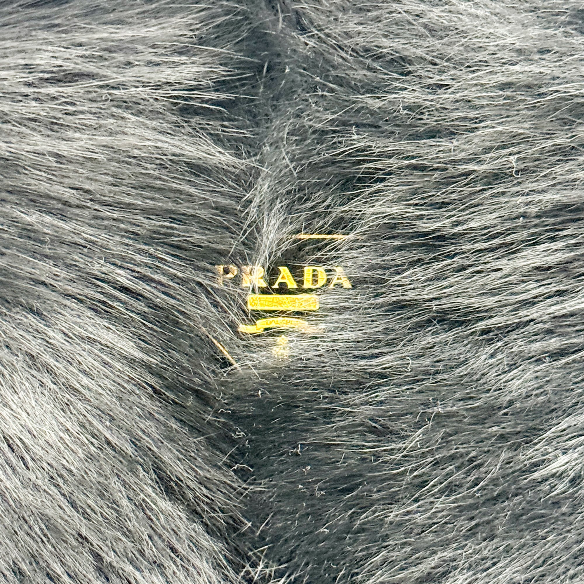 Canapa Black Sheep Fur Hand Bag