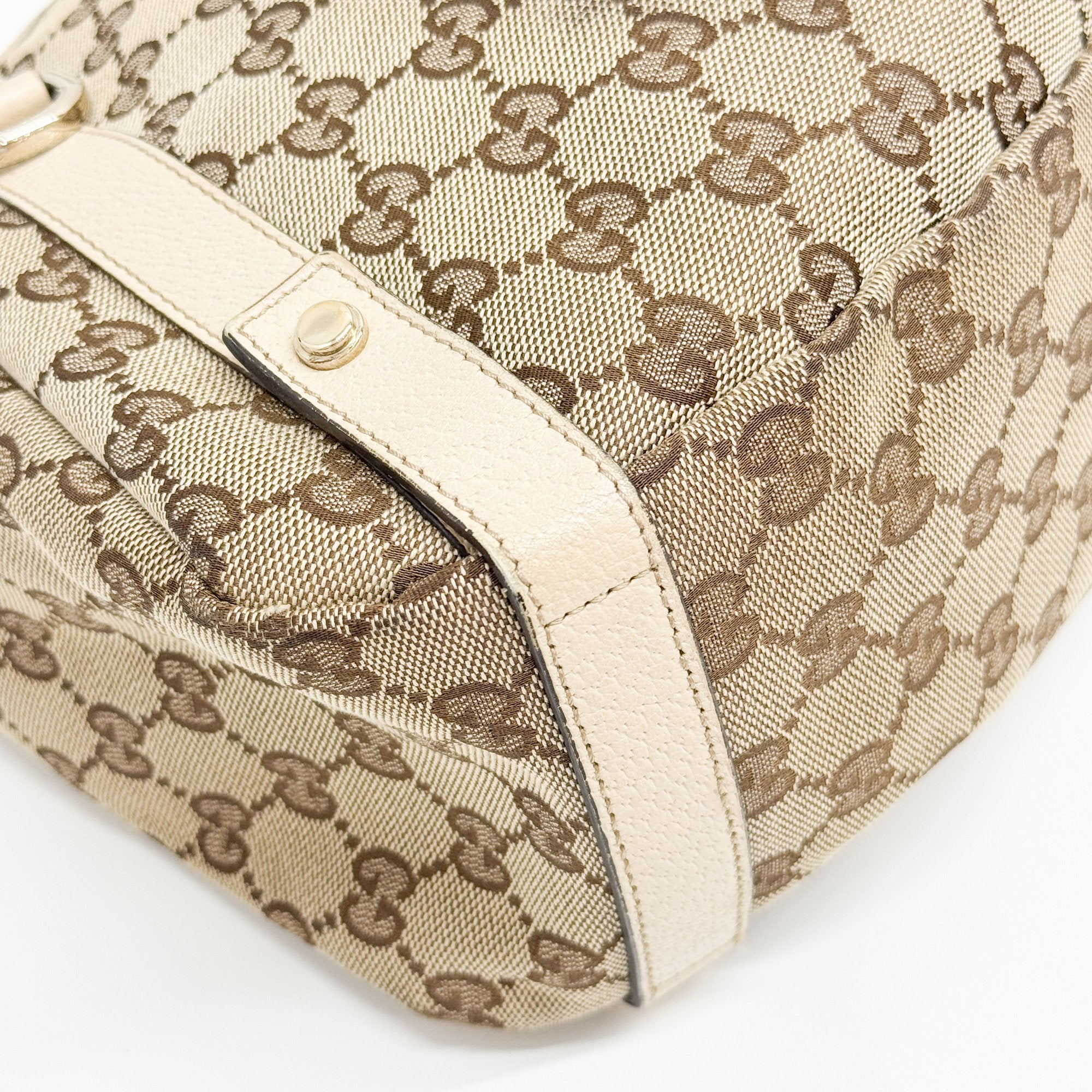 Abbey Brown GG Canvas Shoulder Bag