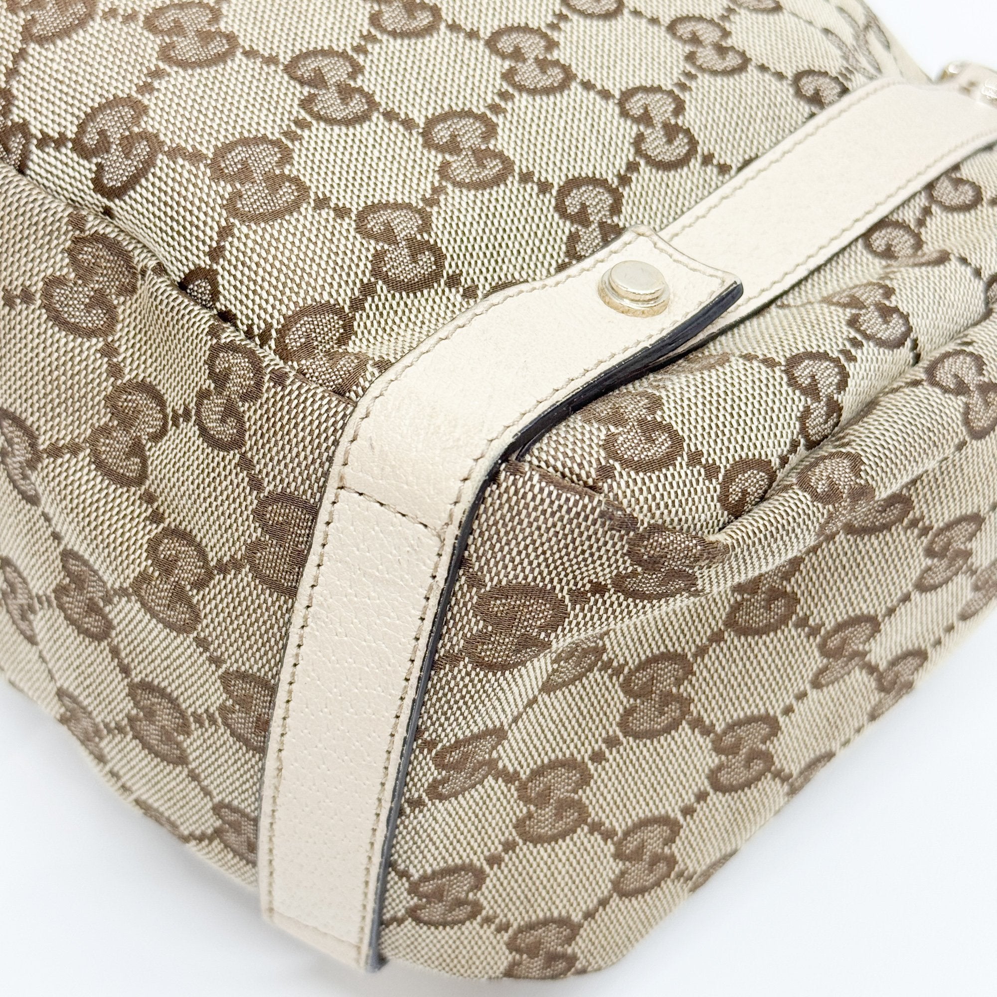 Abbey Brown GG Canvas Shoulder Bag