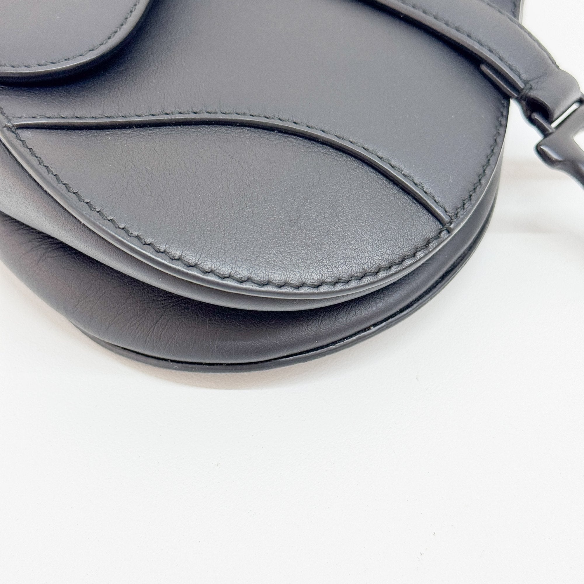 Saddle Black Leather Shoulder Bag