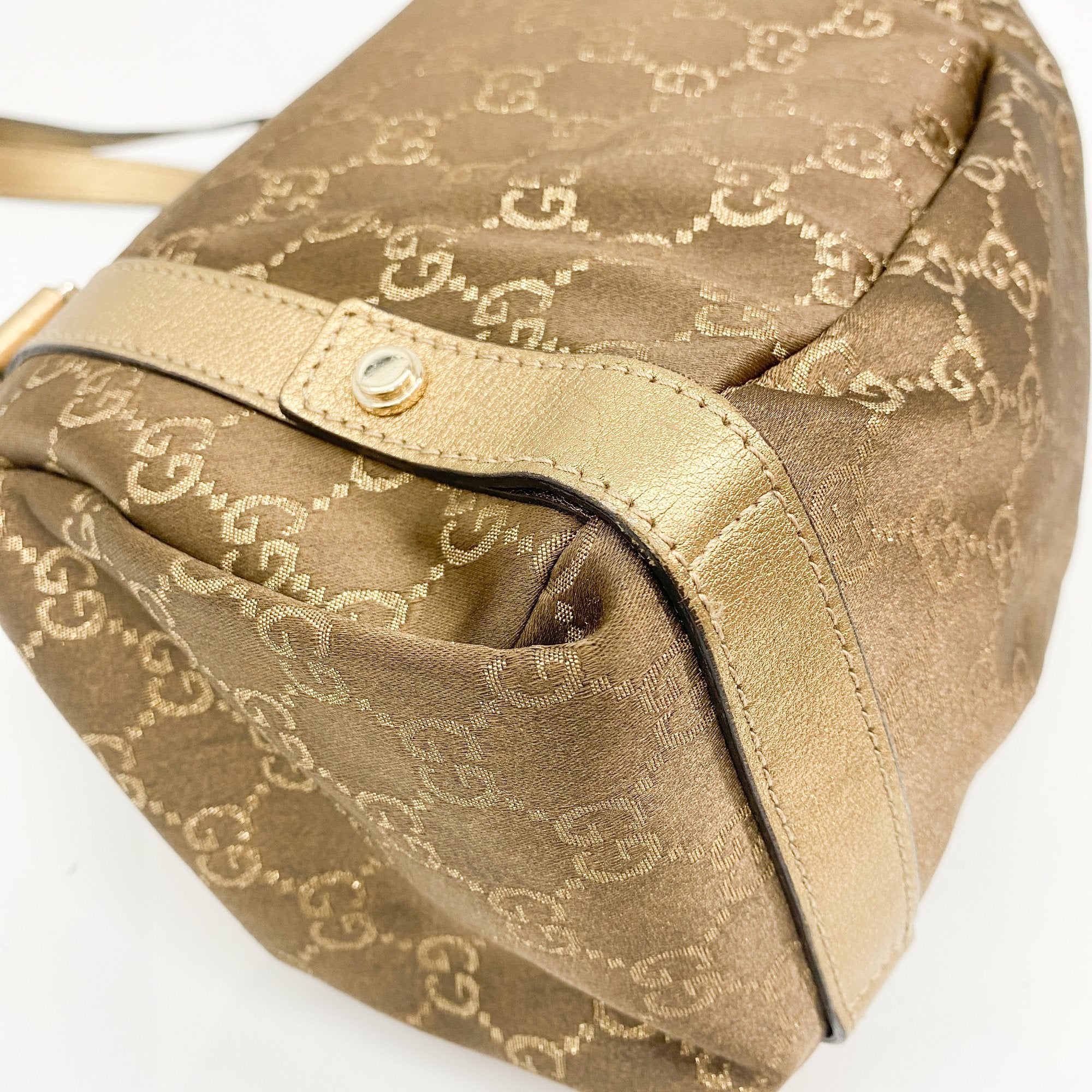 Abbey GG Canvas Gold/Brown Shoulder Bag