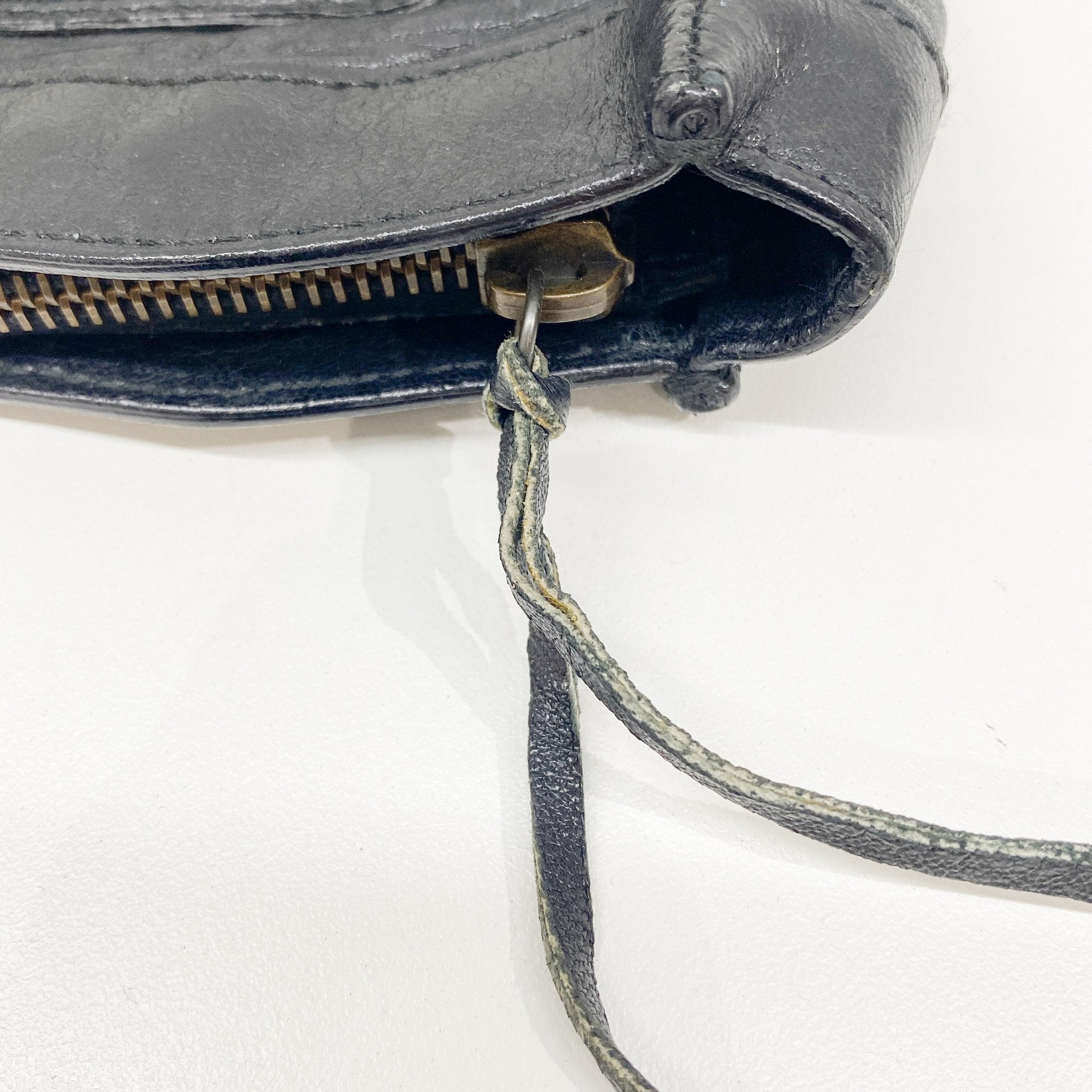 The City Pouch Black Leather Pouch Bag