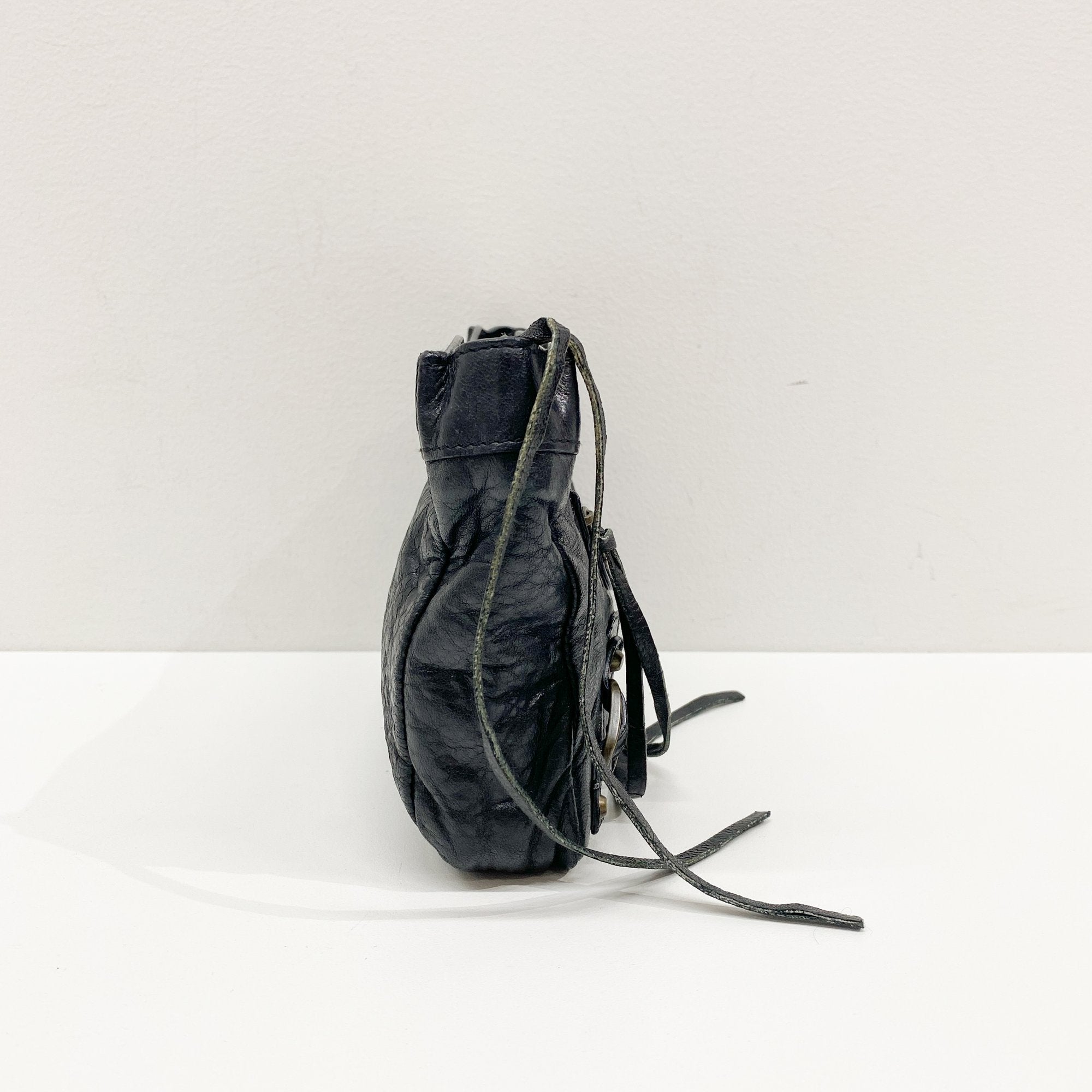 The City Pouch Black Leather Pouch Bag