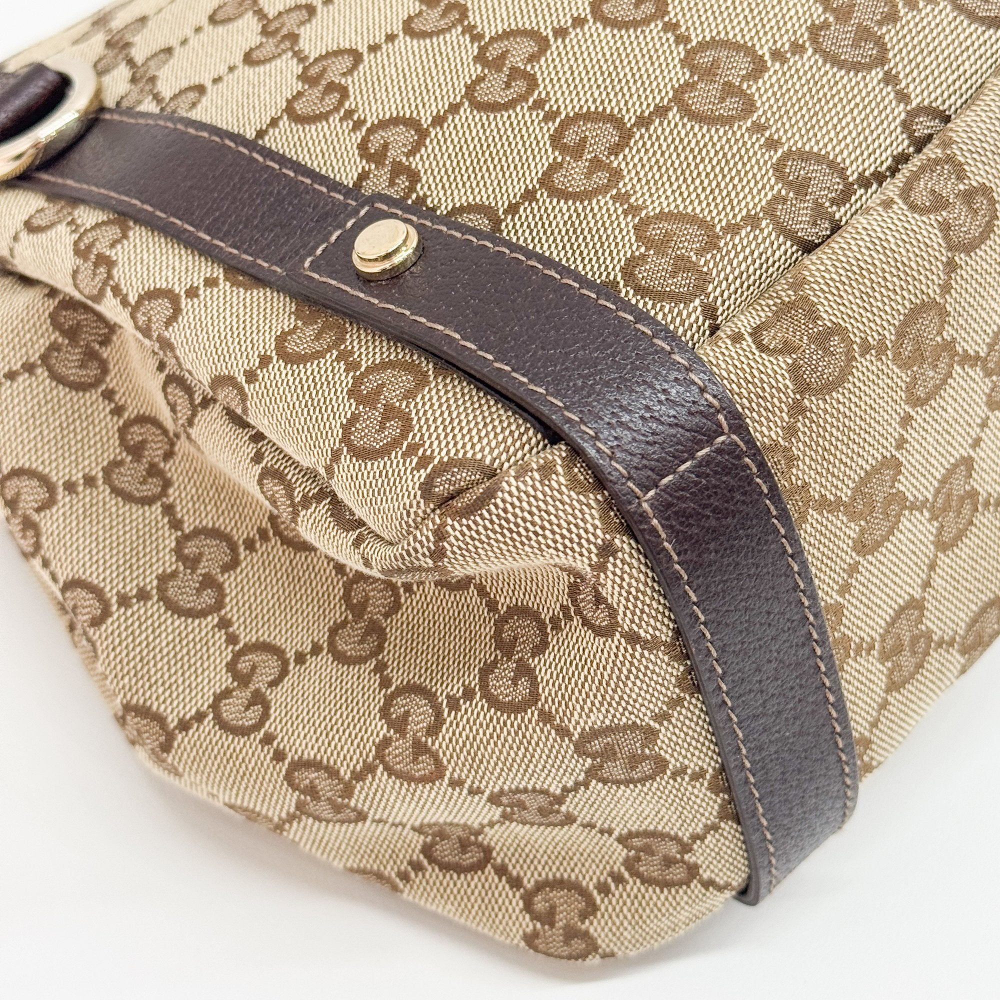 Abbey Brown GG Canvas Shoulder Bag