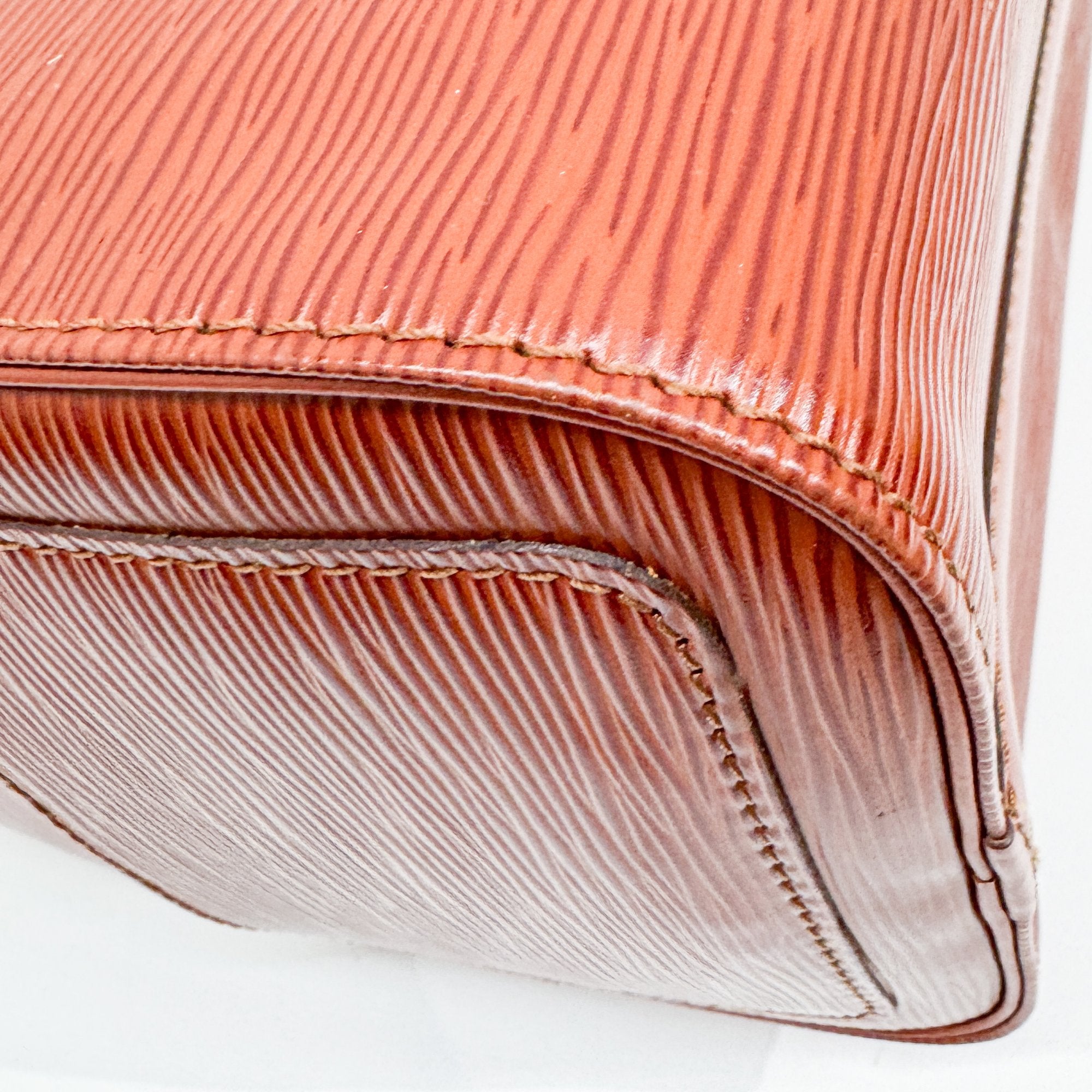 Speedy 25 Caramel Brown Leather Hand Bag