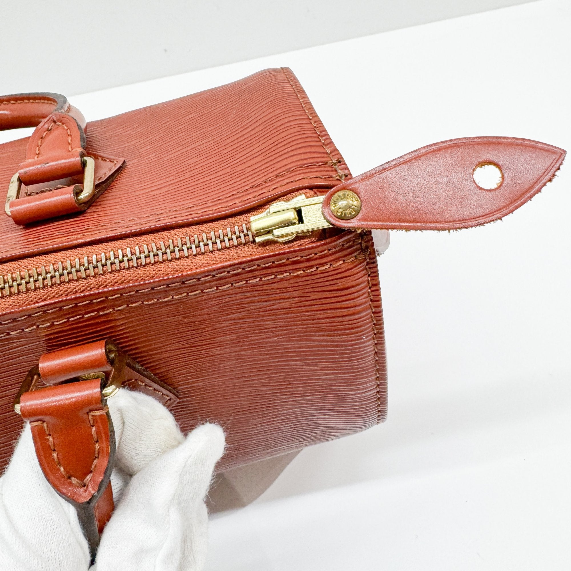 Speedy 25 Caramel Brown Leather Hand Bag