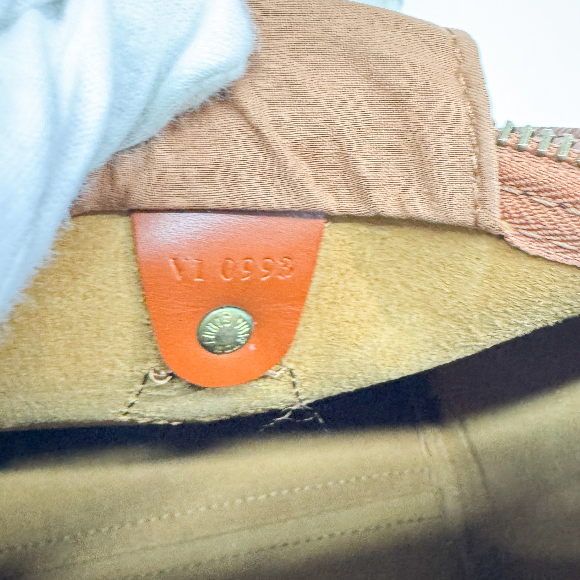 Speedy 25 Caramel Brown Leather Hand Bag