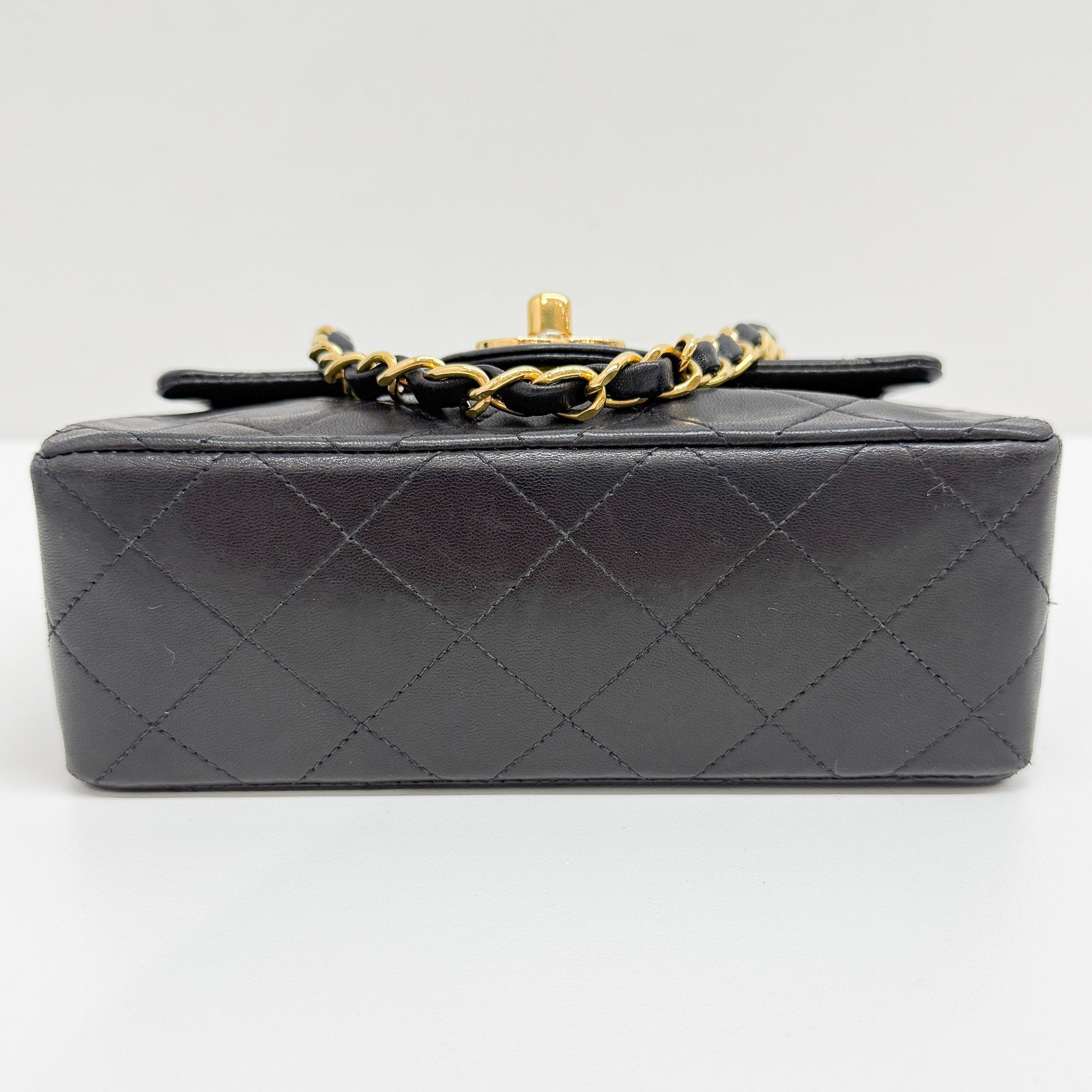 Matelassé Black Leather Small Shoulder Bag