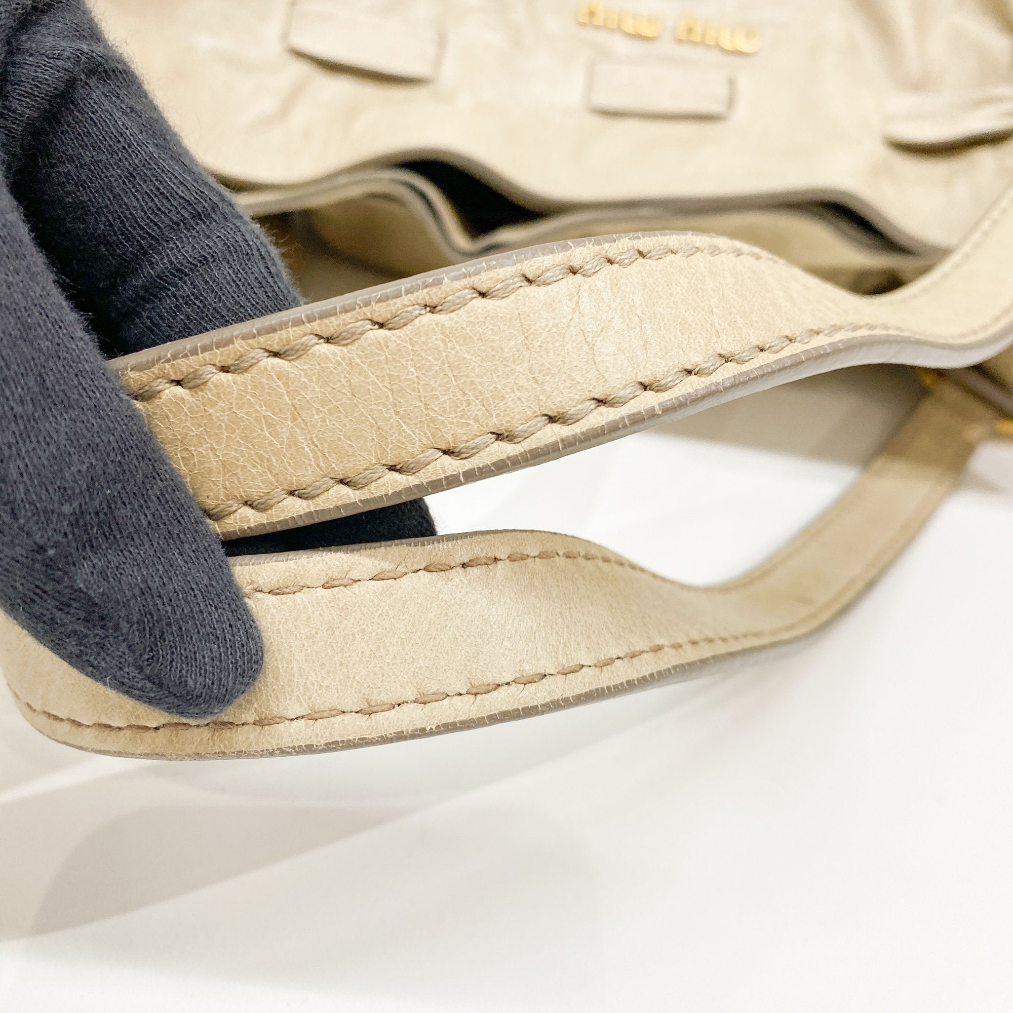 Vitello Lux Bow Bag Green Calfskin Leather Shoulder Bag