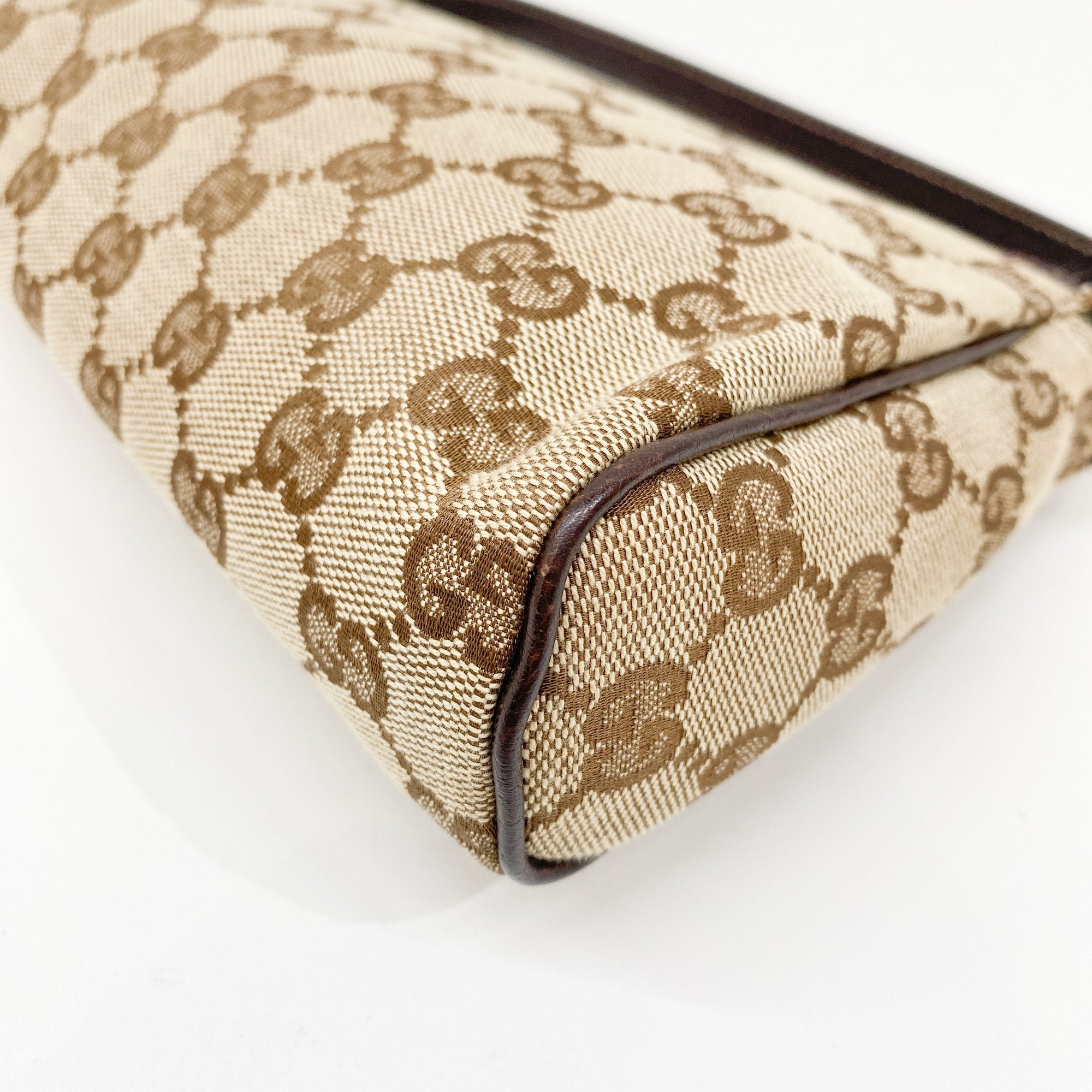 Abbey Brown GG Canvas Shoulder Bag