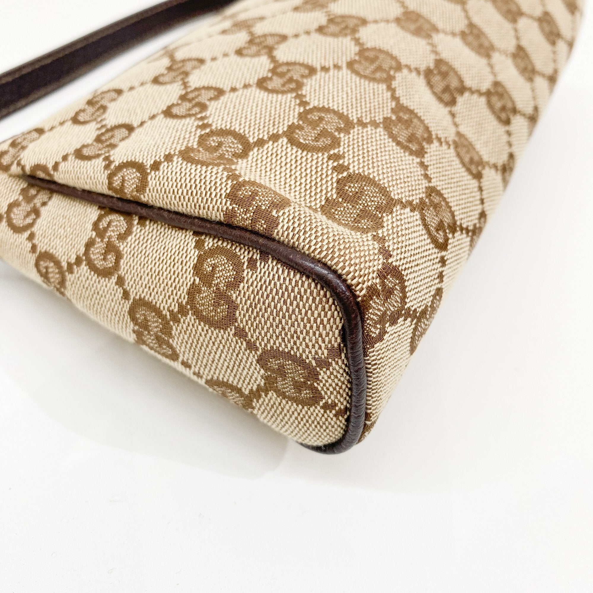 Abbey Brown GG Canvas Shoulder Bag