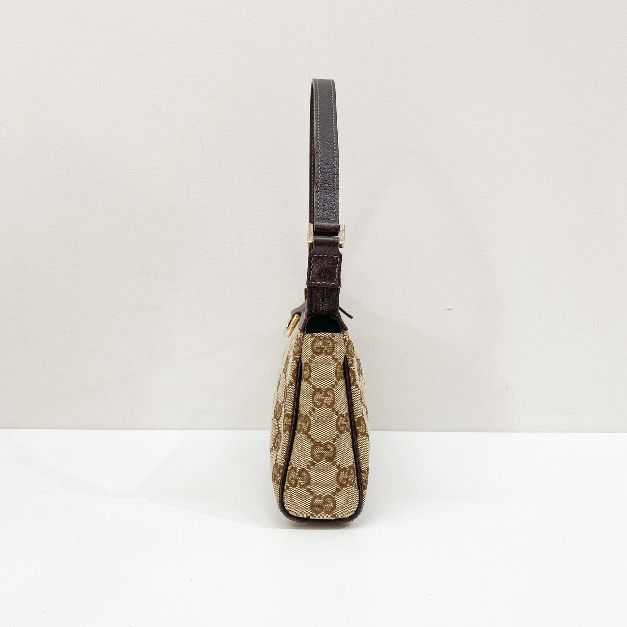 Abbey Brown GG Canvas Shoulder Bag