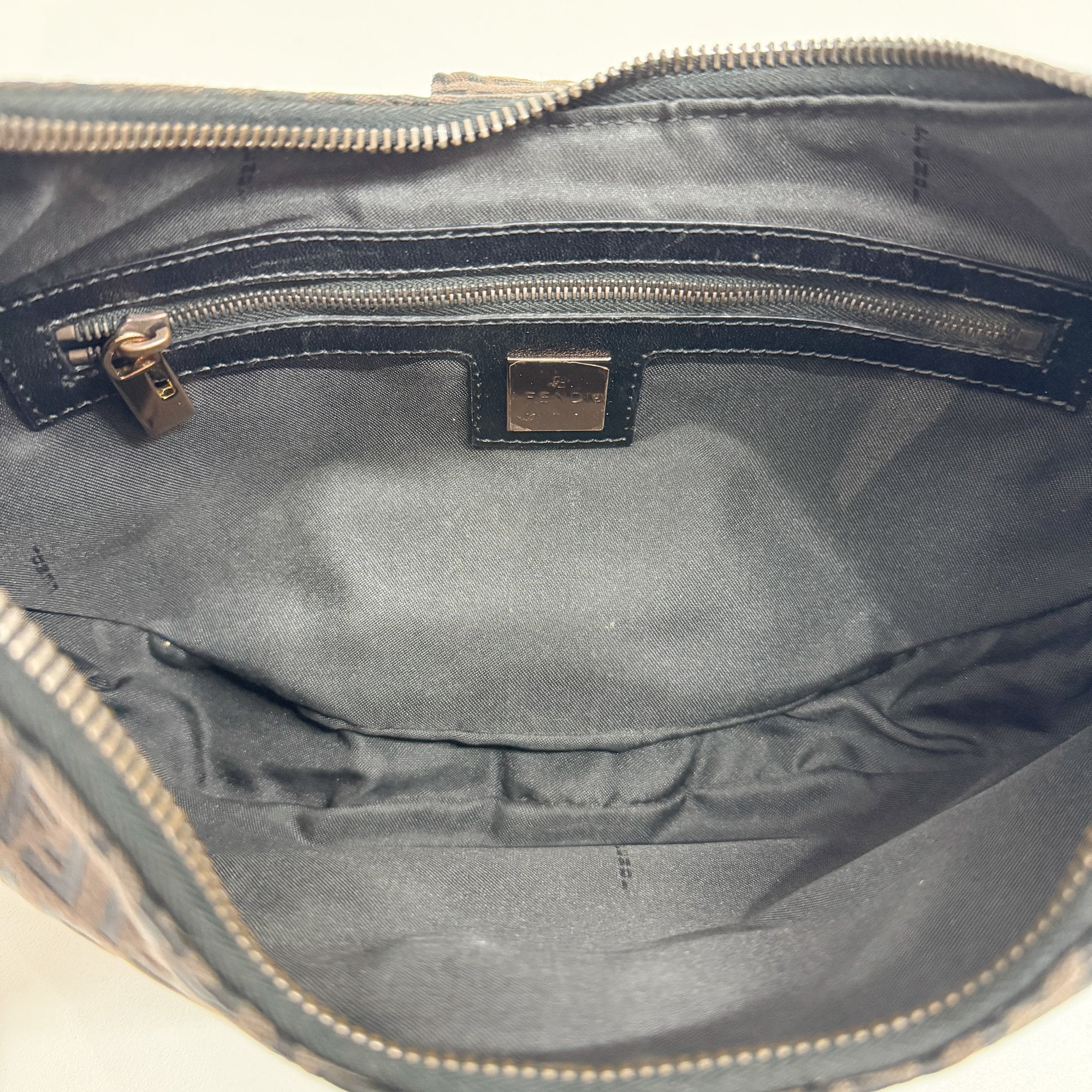 Croissant Brown Zucchino Canvas Shoulder Bag