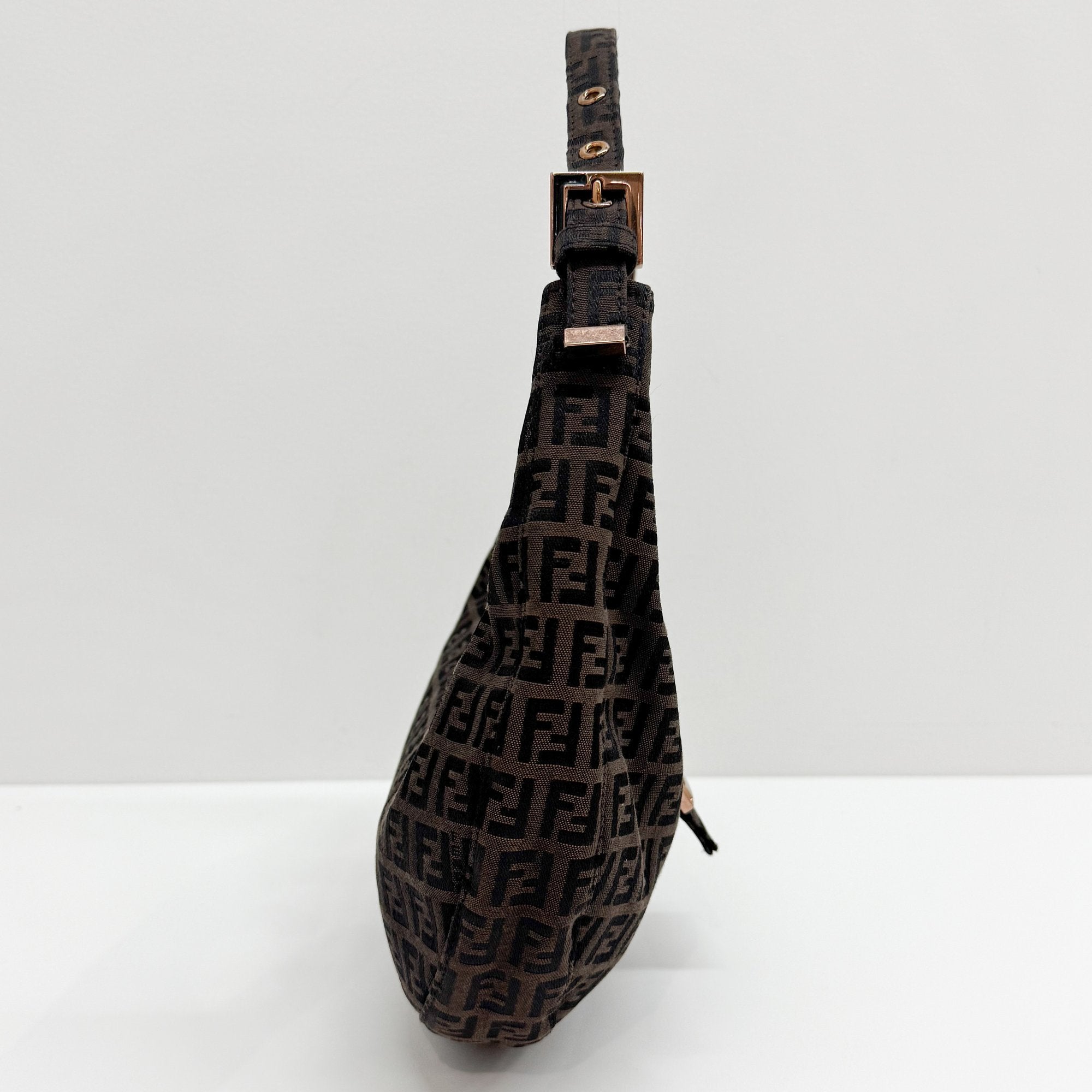 Croissant Brown Zucchino Canvas Shoulder Bag