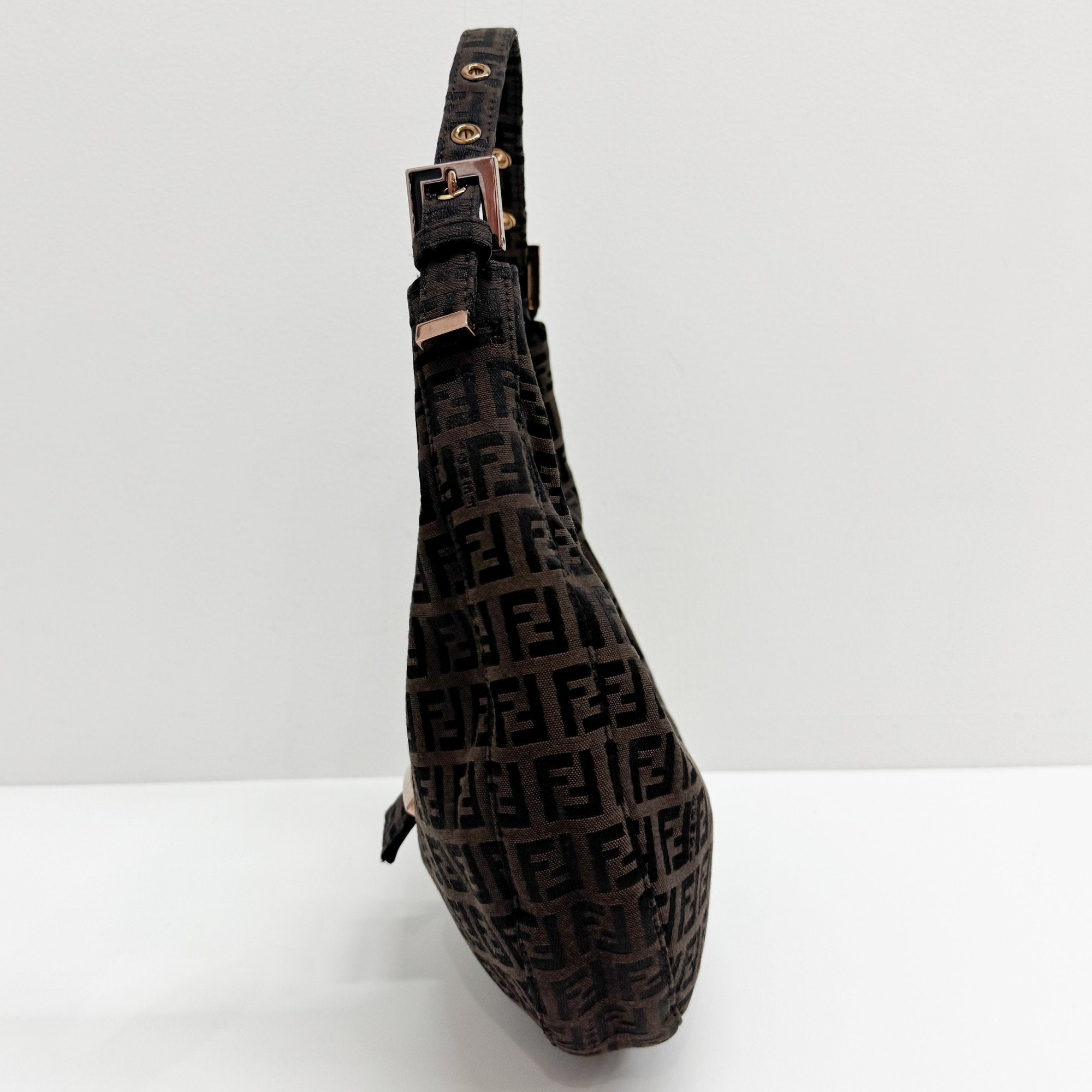 Croissant Brown Zucchino Canvas Shoulder Bag