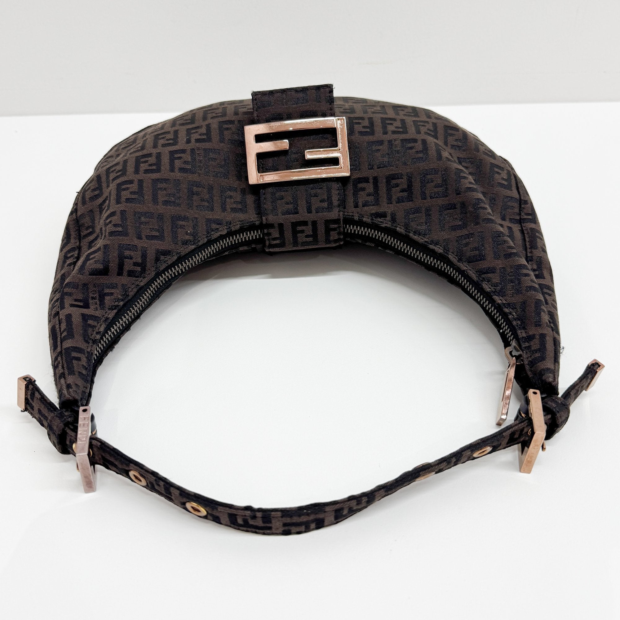 Croissant Brown Zucchino Canvas Shoulder Bag