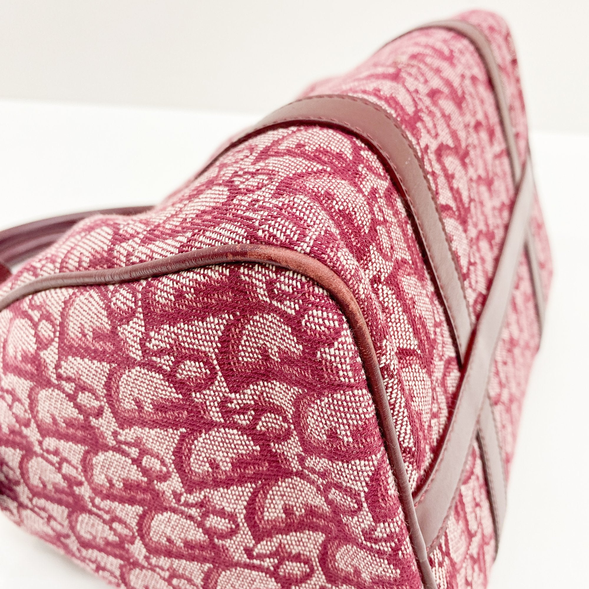 Bowling Red Trotter Hand Bag