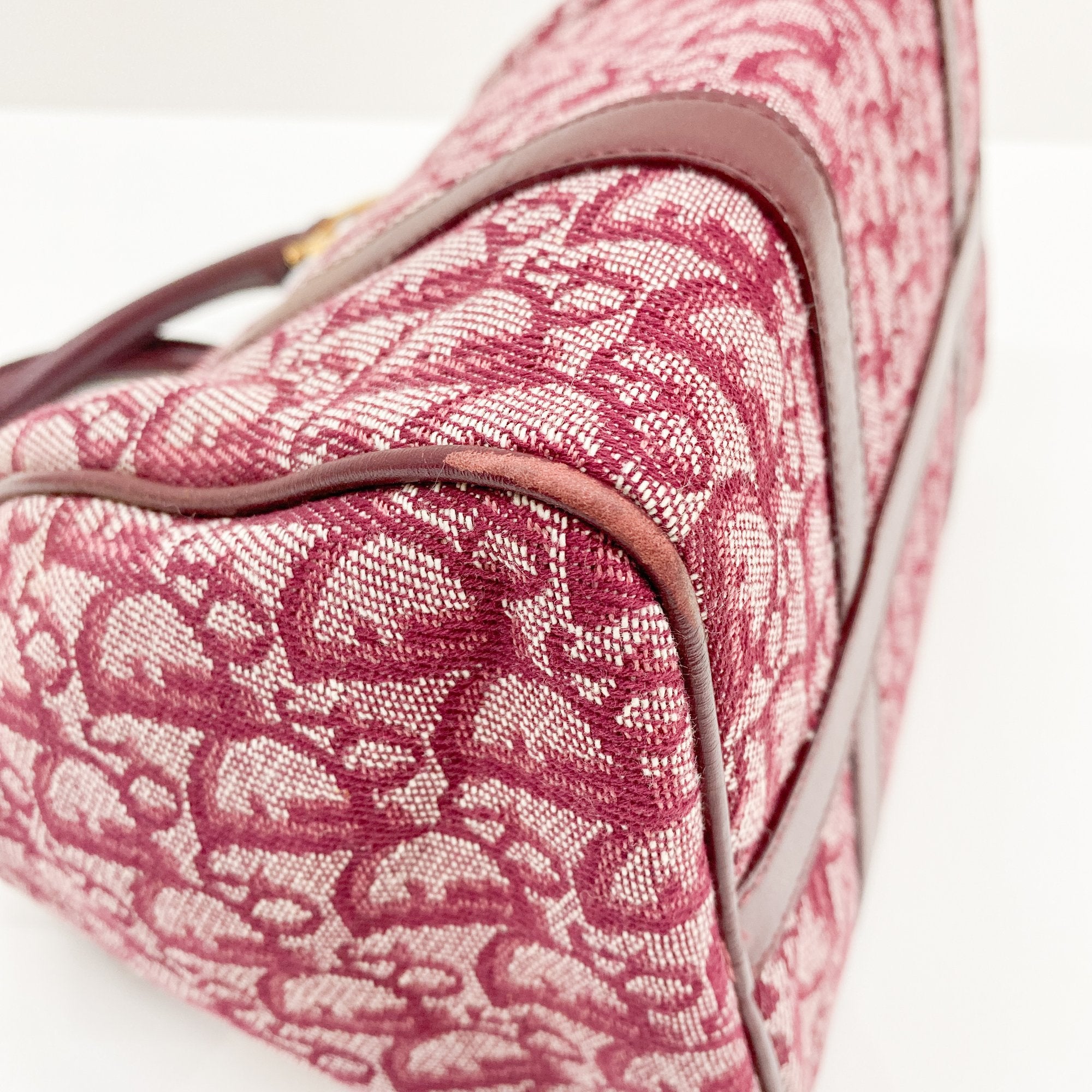 Bowling Red Trotter Hand Bag