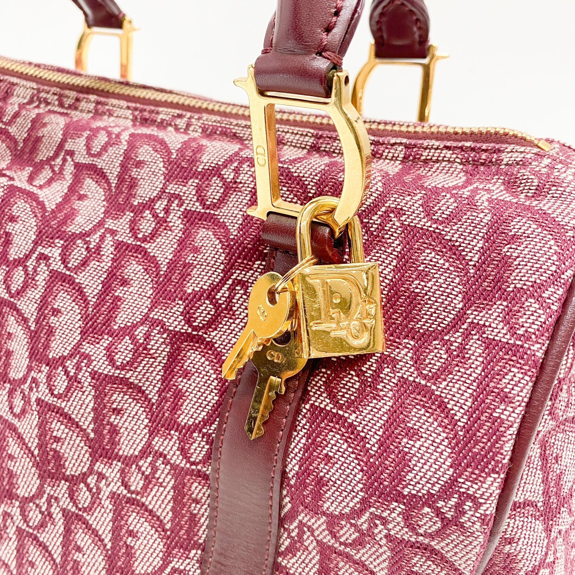 Bowling Red Trotter Hand Bag