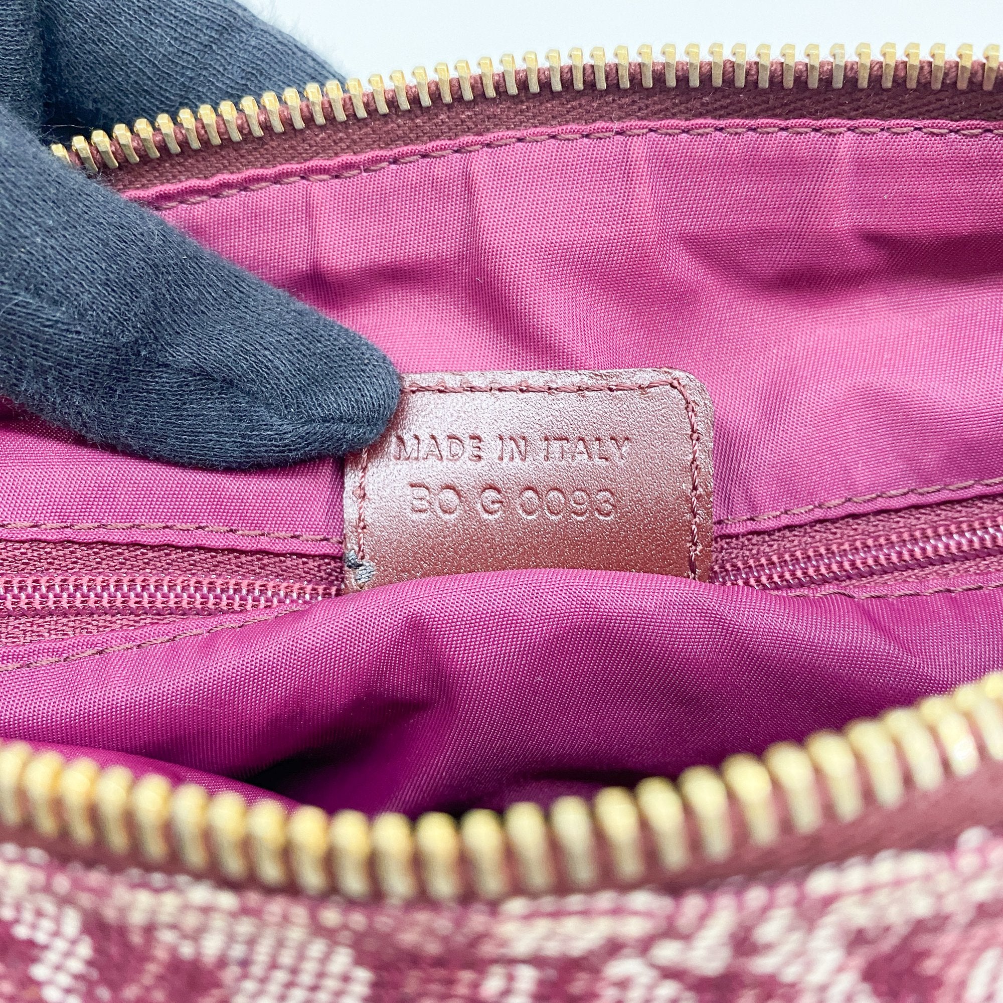 Bowling Red Trotter Hand Bag