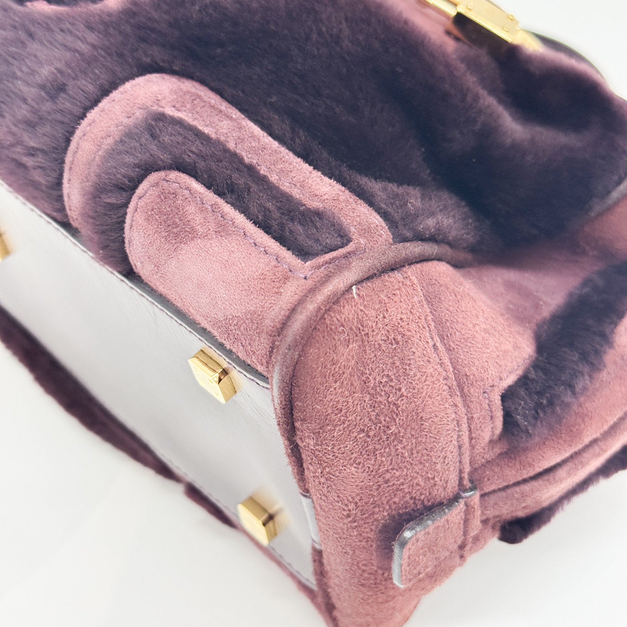Amazona Burgundy Suede & Faux Fur Hand Bag