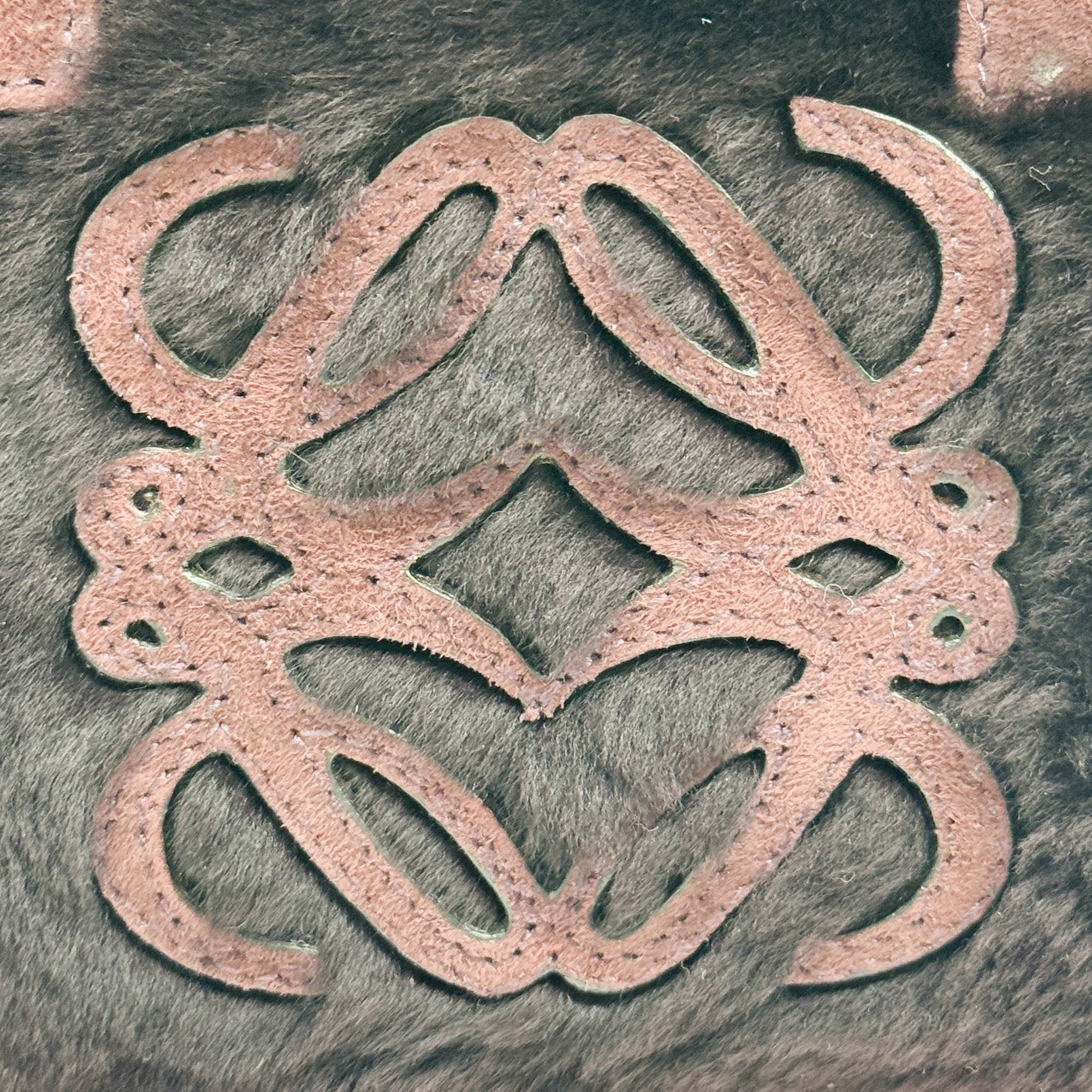 Amazona Burgundy Suede & Faux Fur Hand Bag