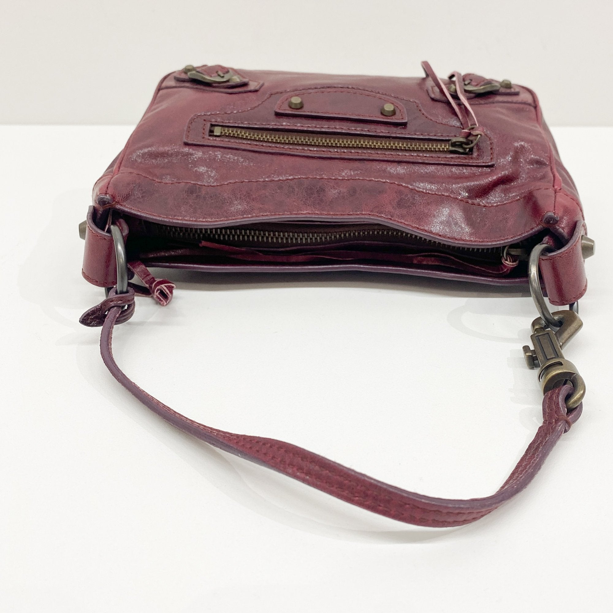 The City Pouch Red Leather Hand Bag